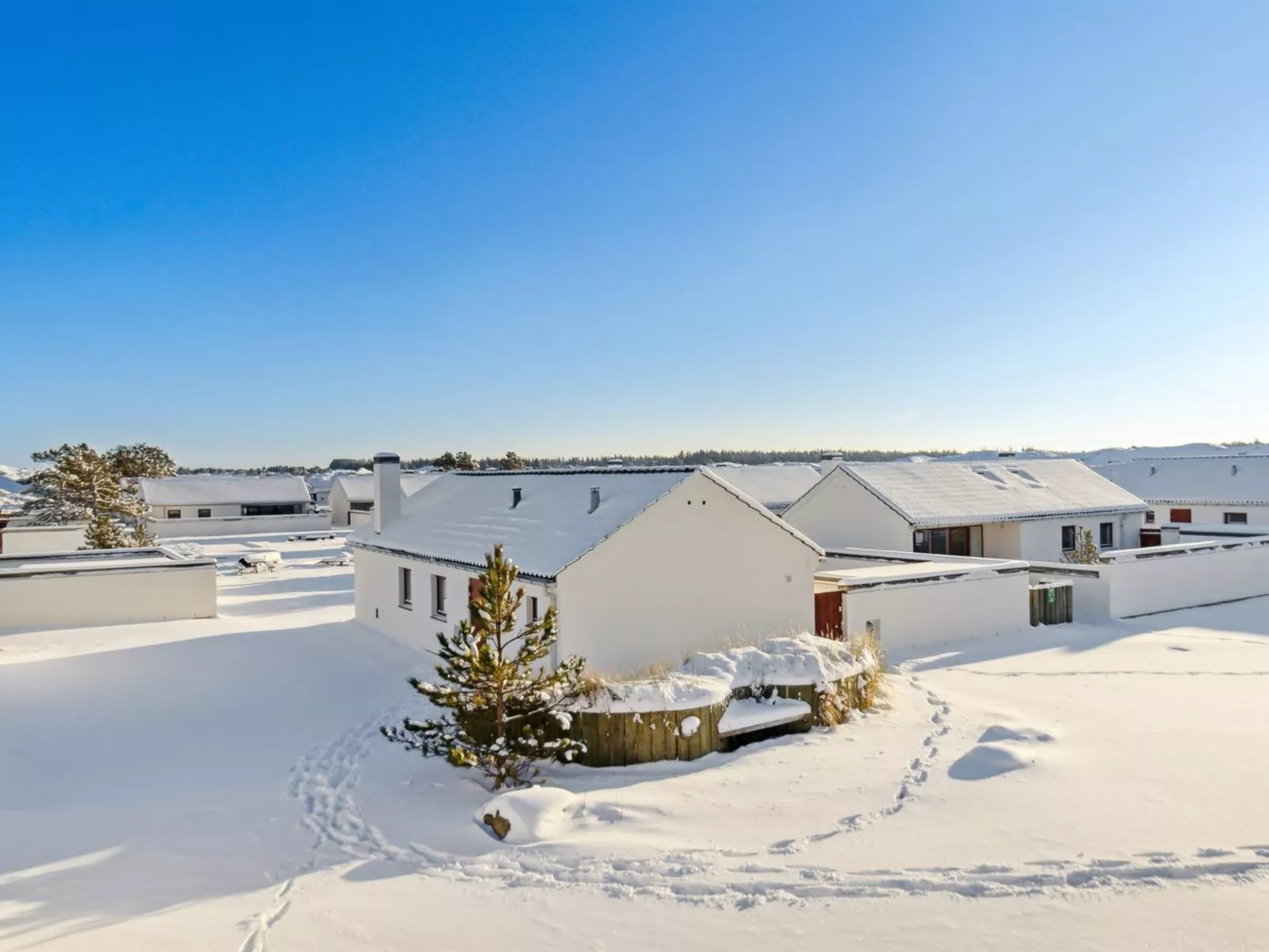 "Leny" - 900m from the sea-Buiten