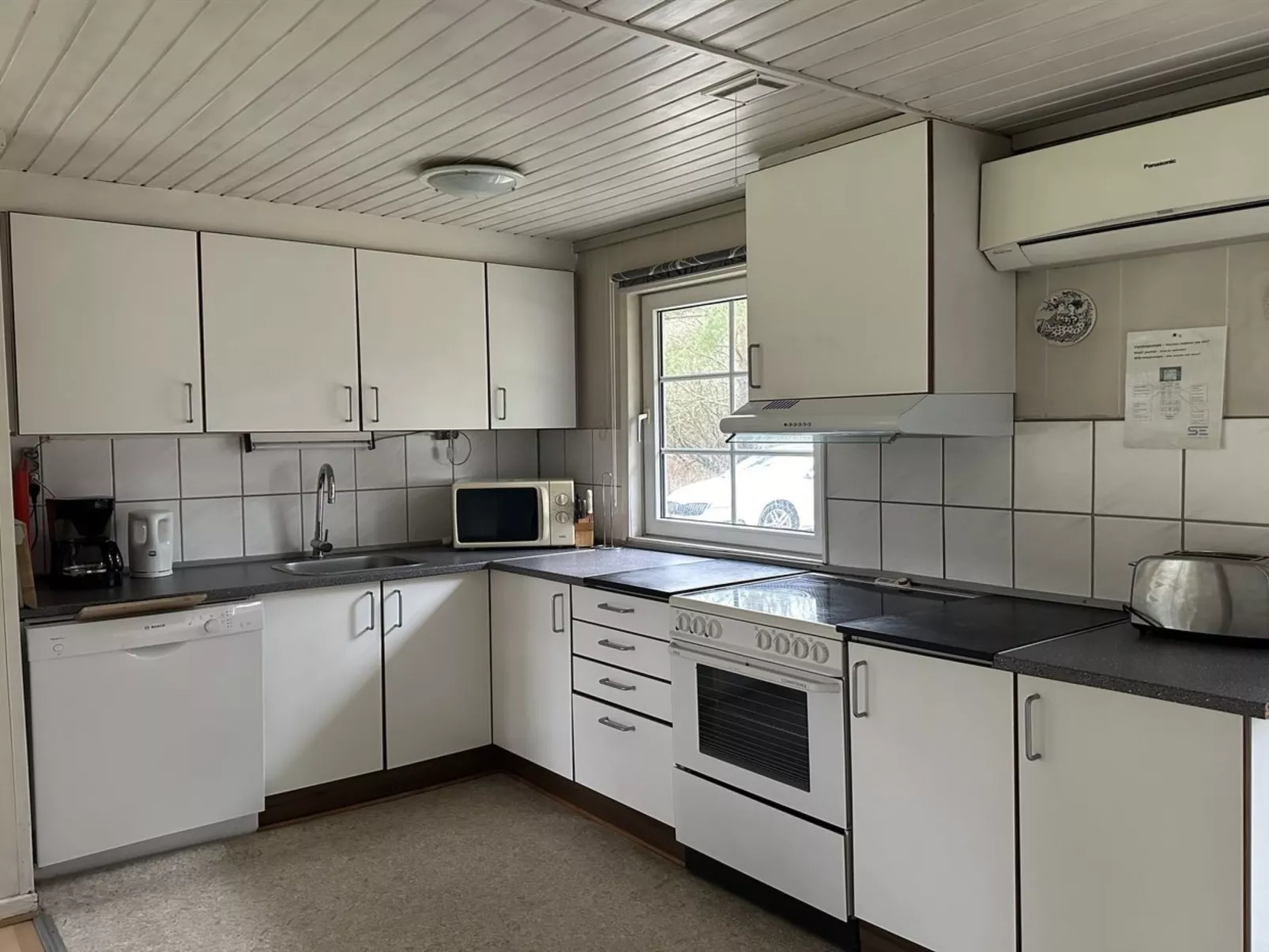"Ylvi" - 2.8km from the sea-Binnen