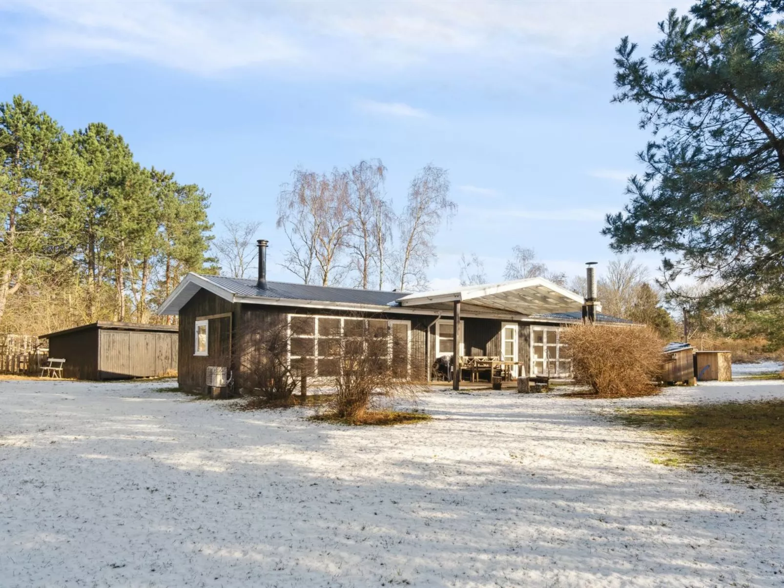 "Iliane" - 450m from the sea-Buiten