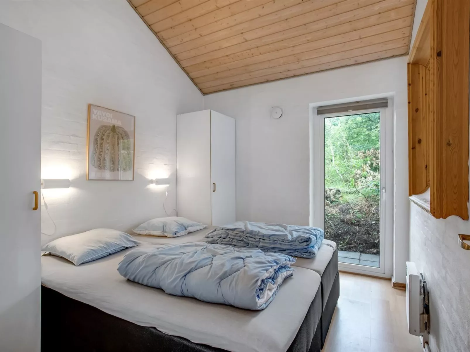 "Anniesette" - 1.5km from the sea-Binnen