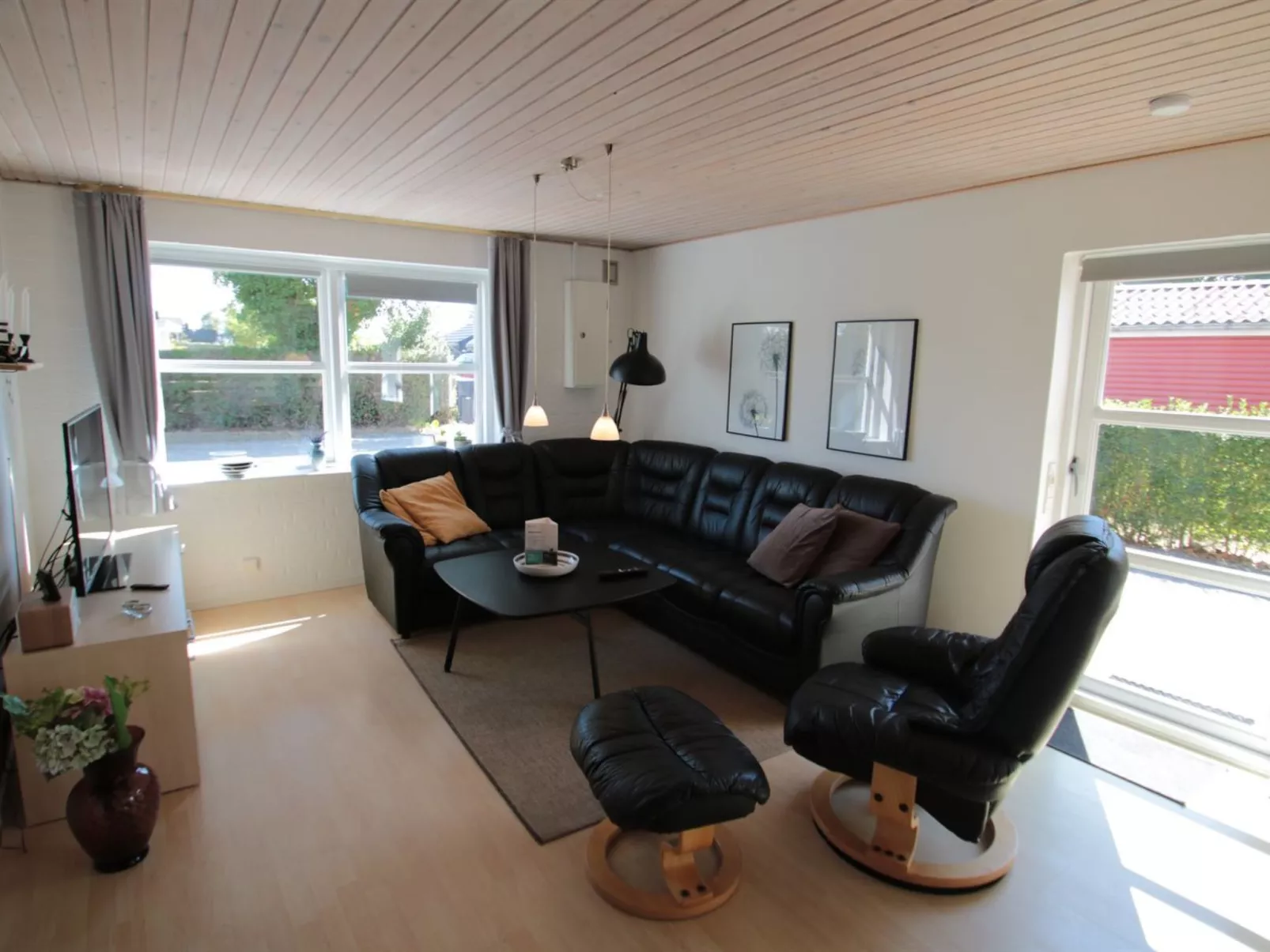 "Skak" - 100m from the sea-Binnen