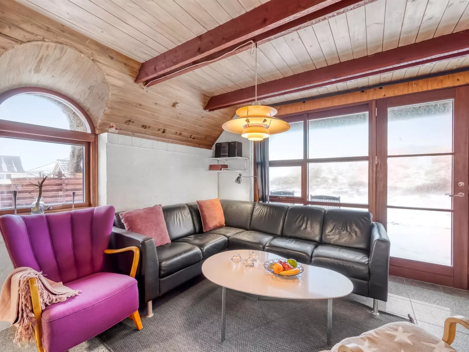 "Frithbjorn" - 50m from the sea-Binnen