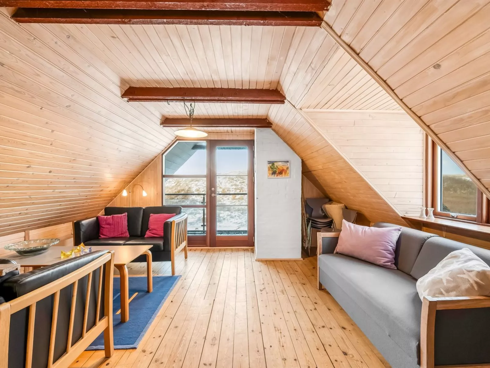 "Frithbjorn" - 50m from the sea-Binnen