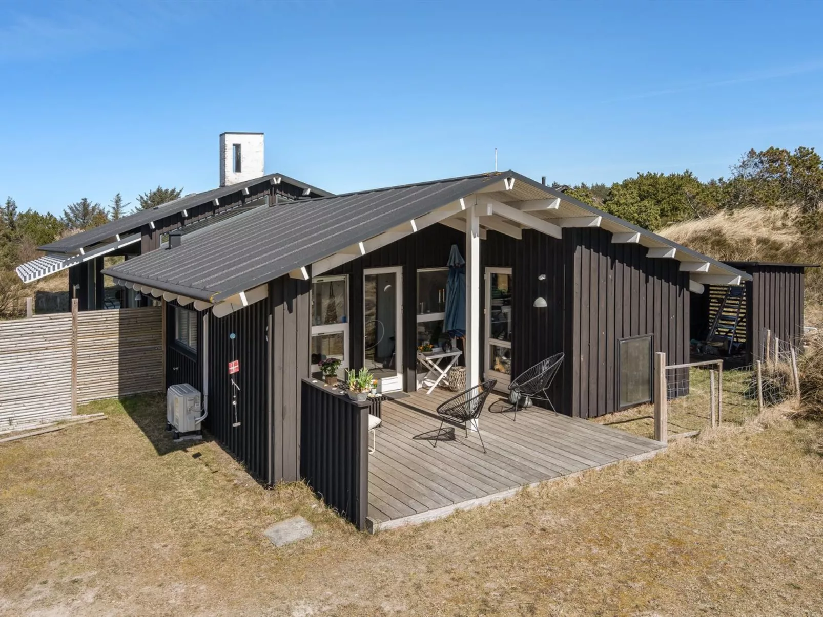 "Annrike" - 400m from the sea-Buiten