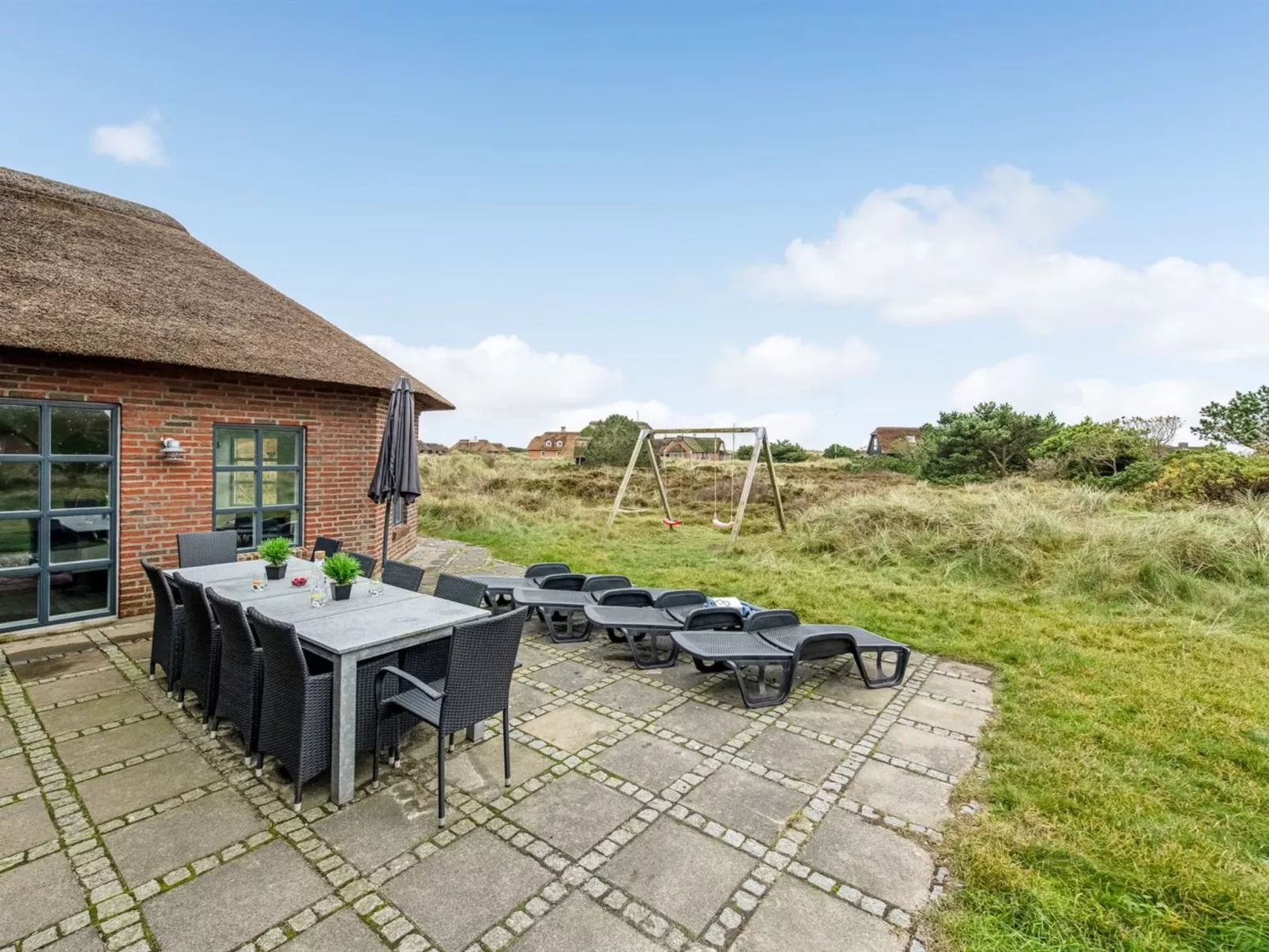 "Axeline" - 300m from the sea-Buiten