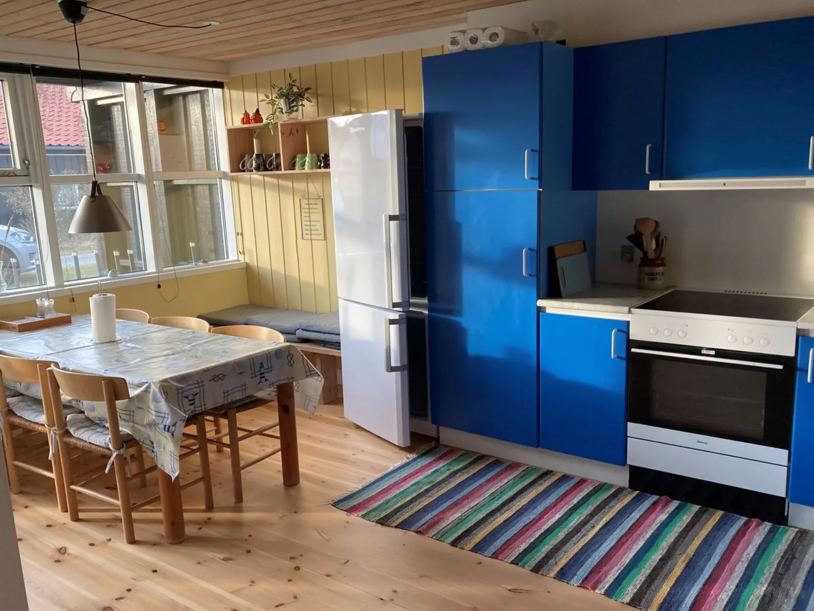 "Elenor" - 300m from the sea-Binnen