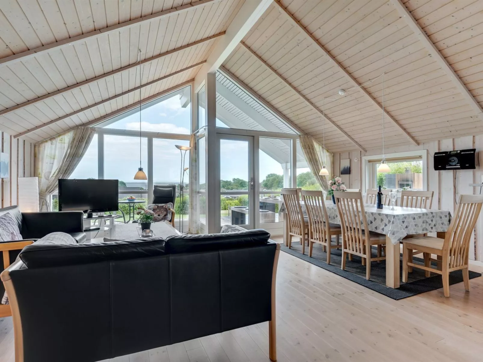 "Sulo" - 500m from the sea-Binnen
