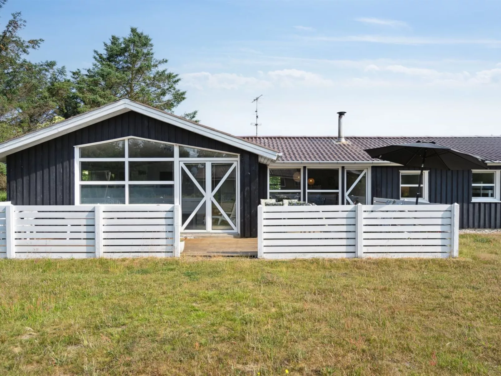 "Ingebore" - 700m from the sea-Buiten