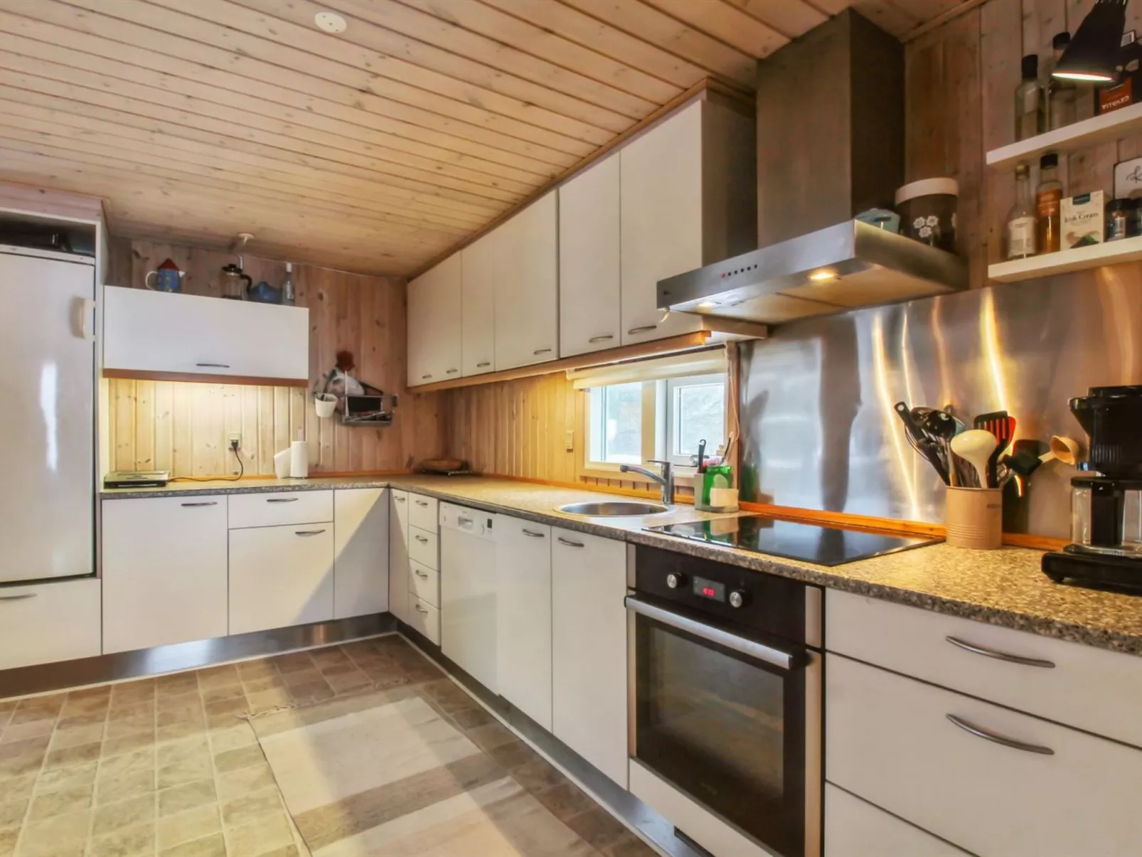 "Signe" - 700m from the sea-Binnen