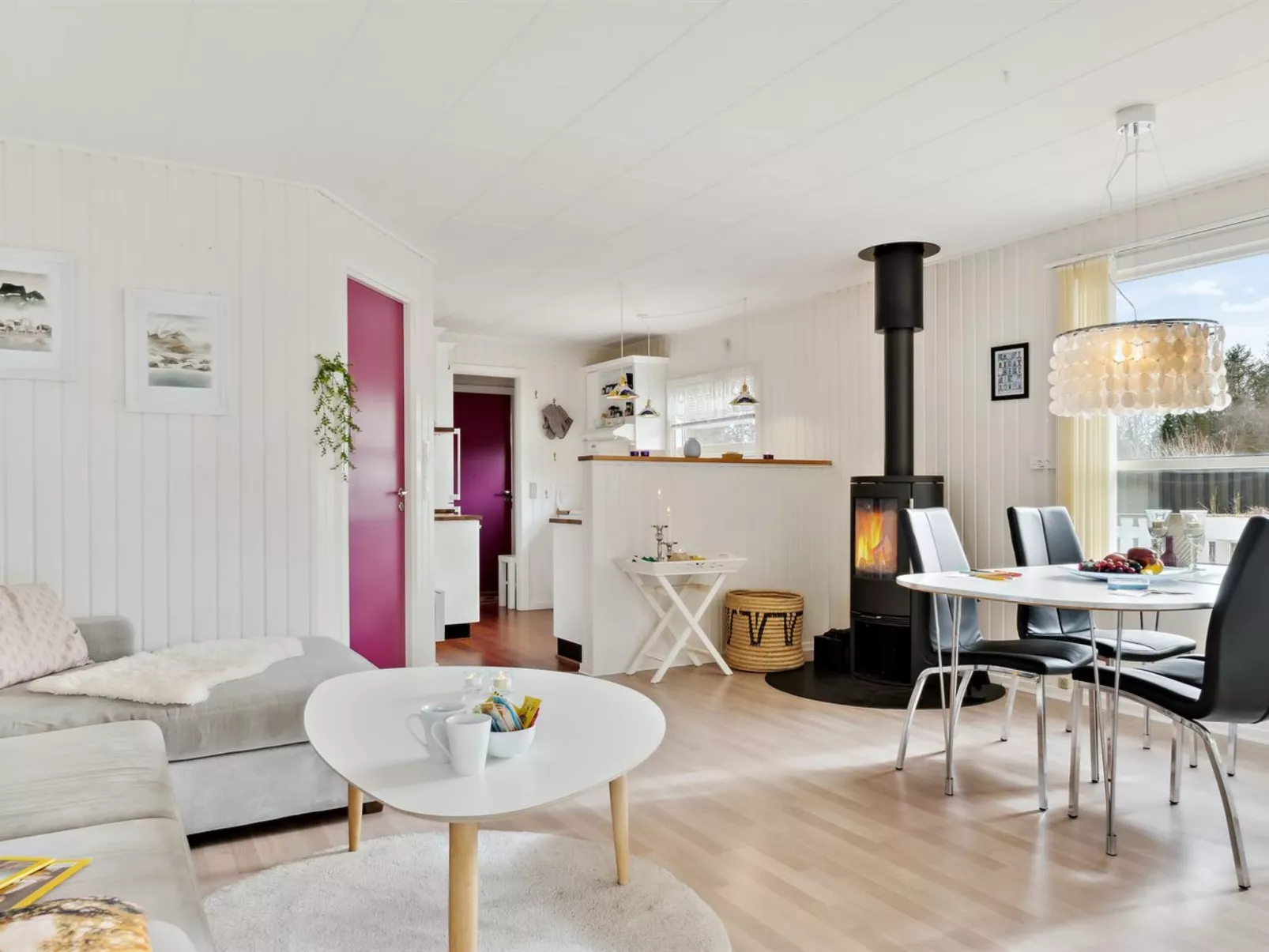 "Senja" - 450m from the sea-Binnen