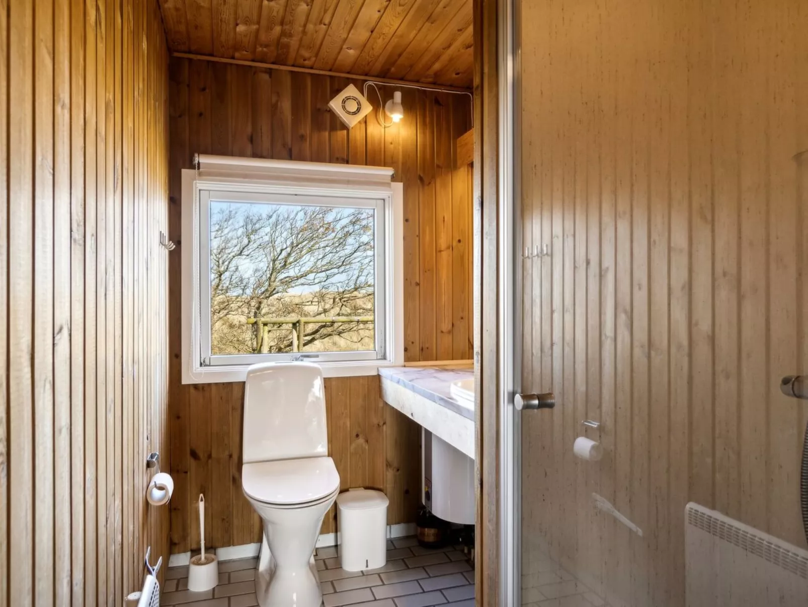"Hunlef" - 1.7km from the sea-Binnen