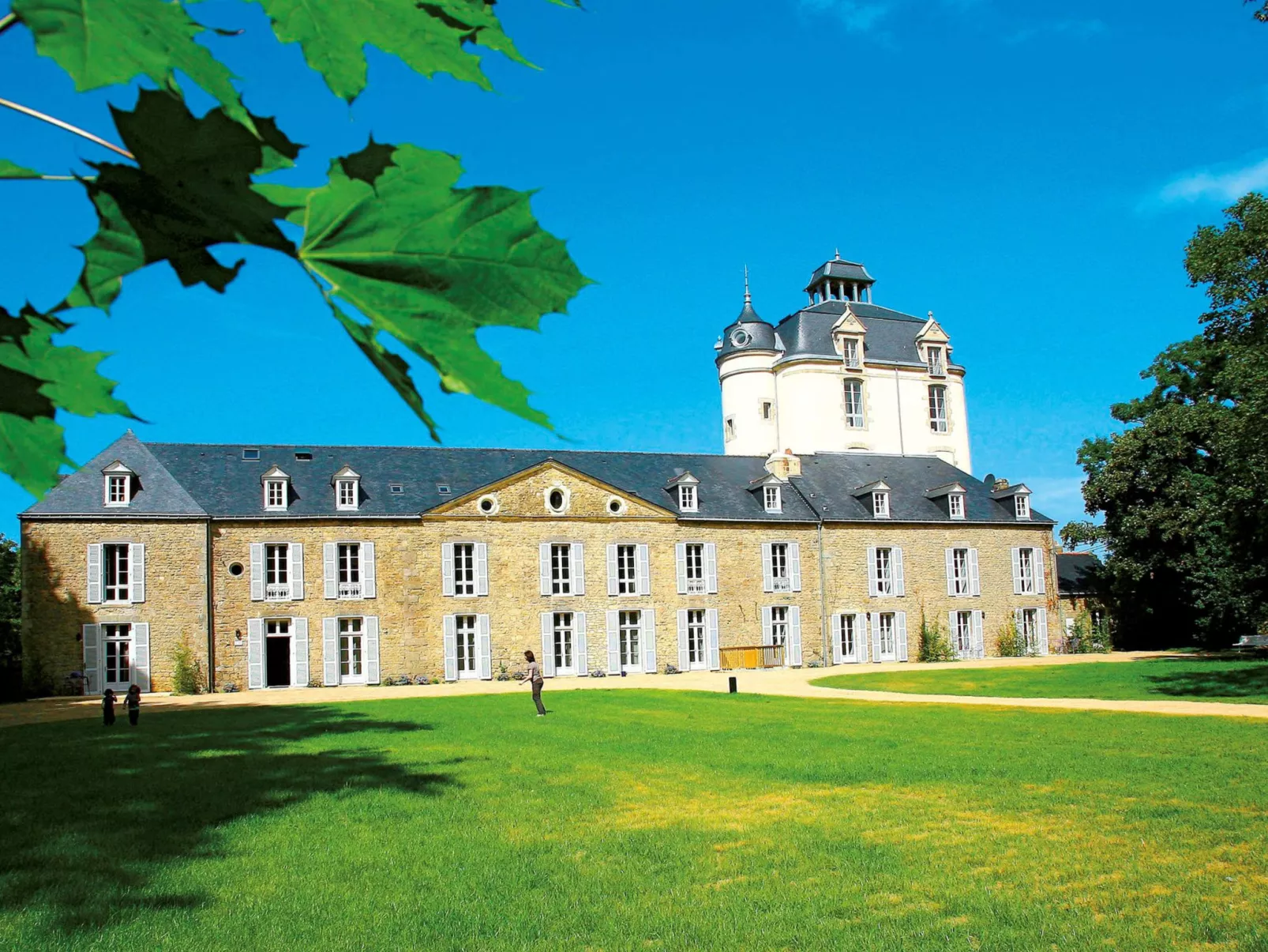 Chateau de Keraveon-Buiten