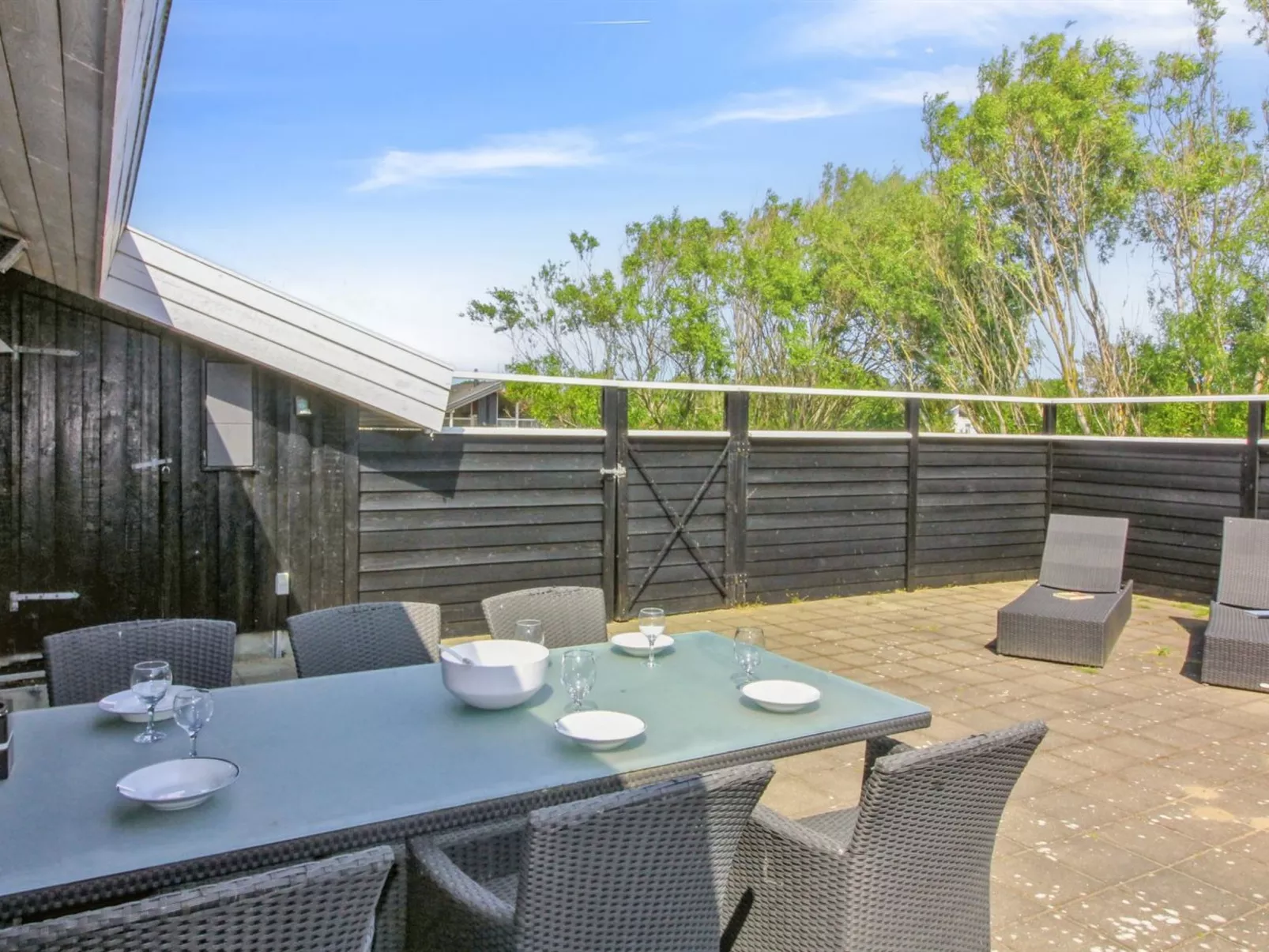 "Apelone" - 800m from the sea-Buiten