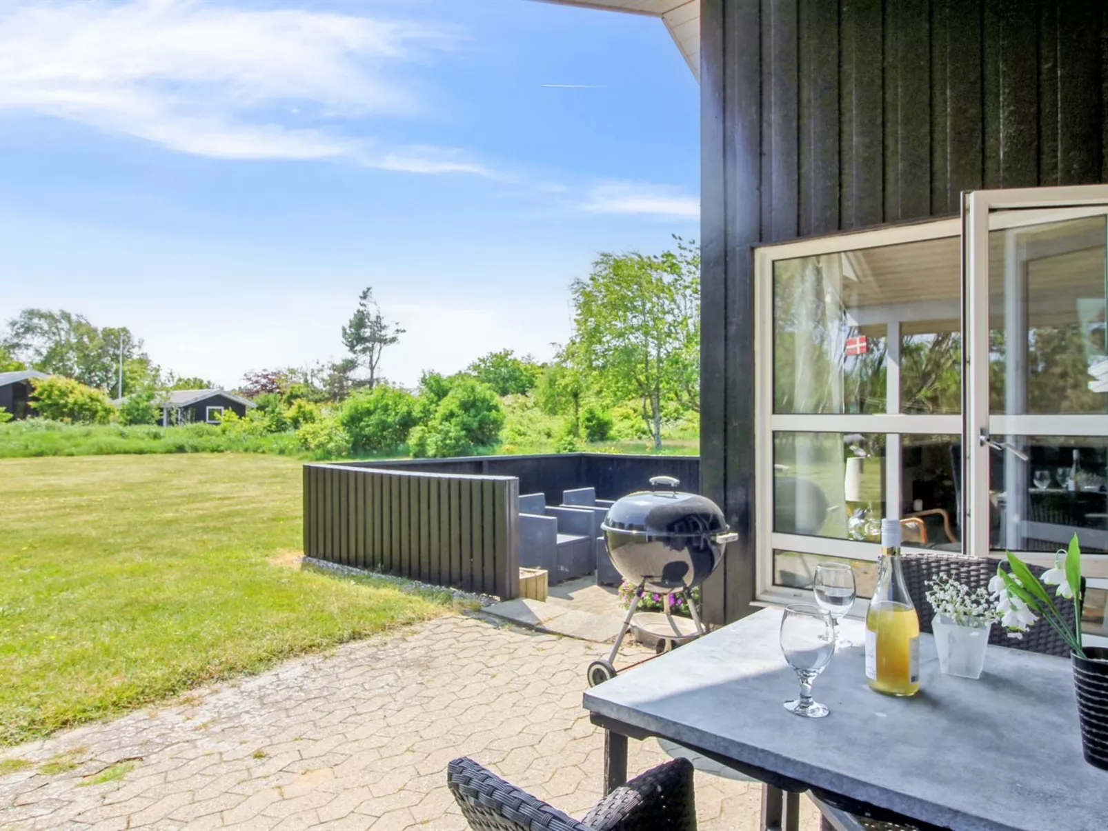 "Apelone" - 800m from the sea-Buiten