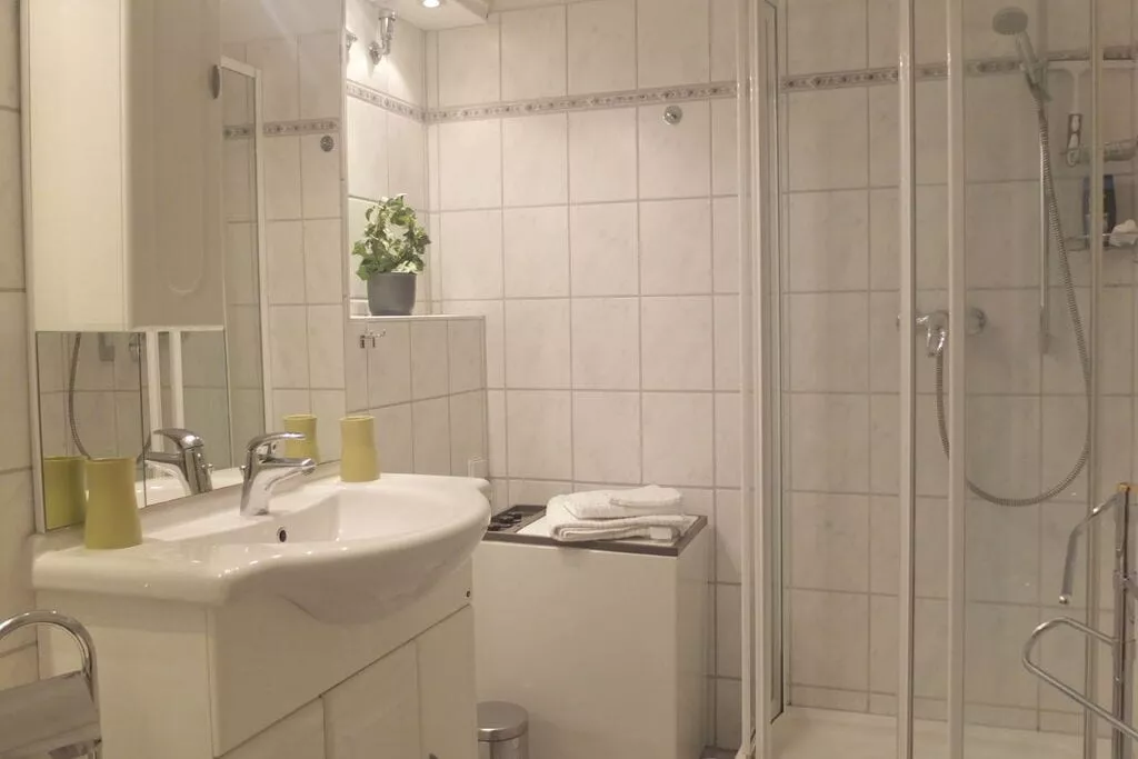 84015-Badkamer