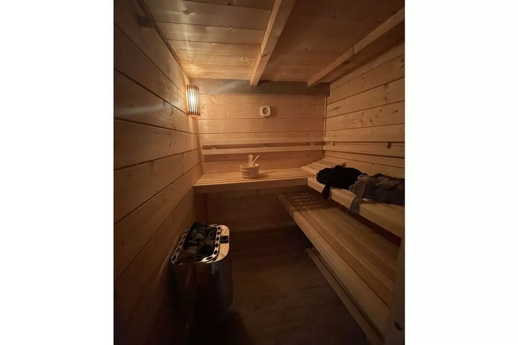 274751-Sauna