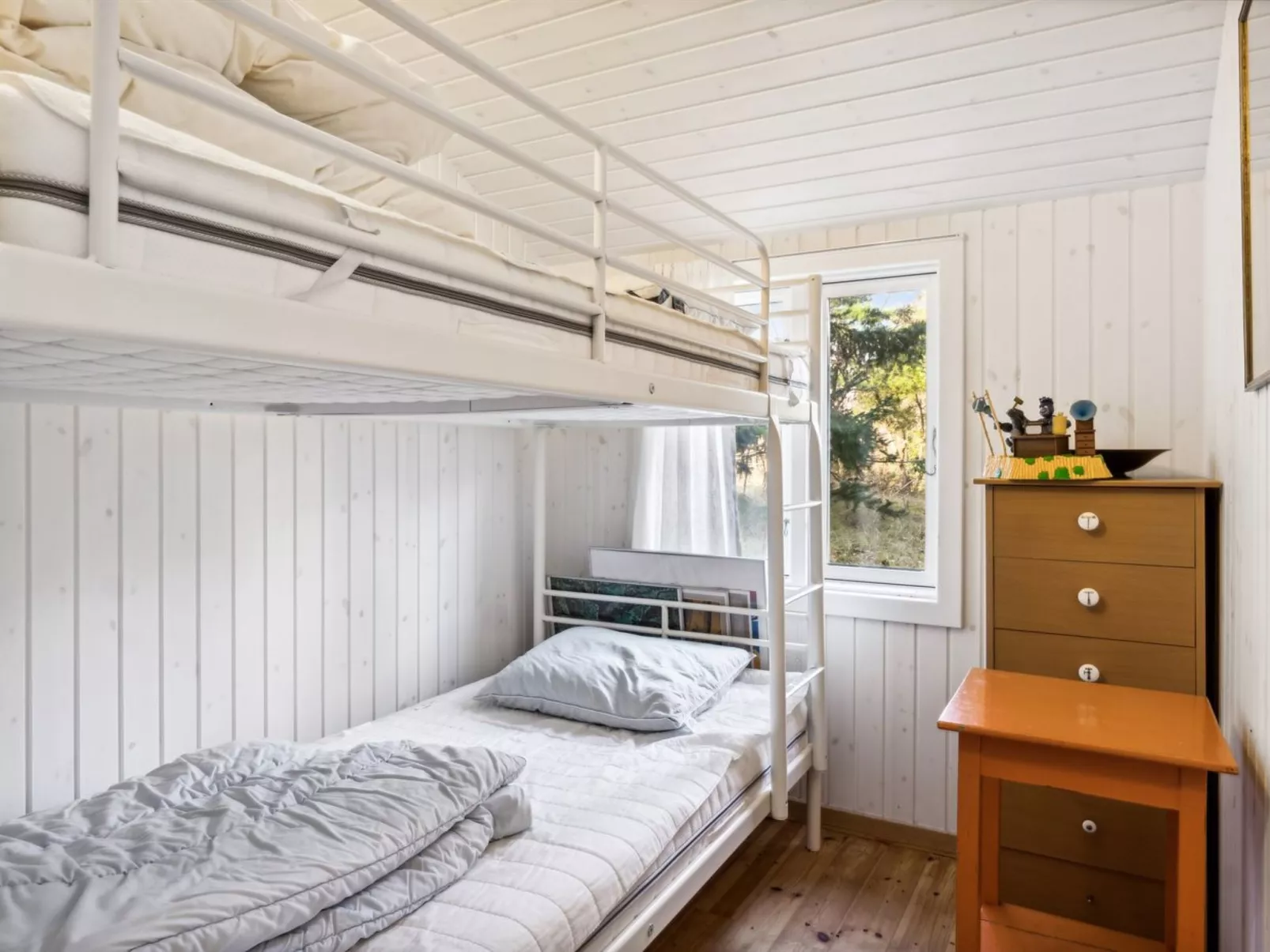 "Borghild" - 1km from the sea-Binnen