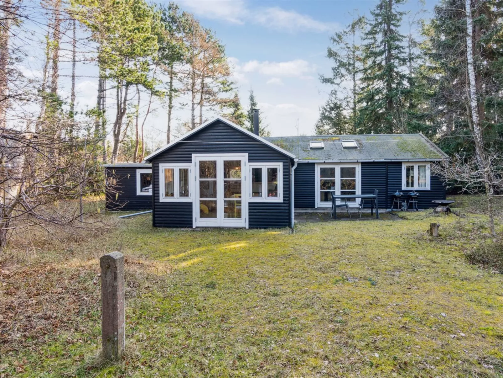 "Borghild" - 1km from the sea-Binnen