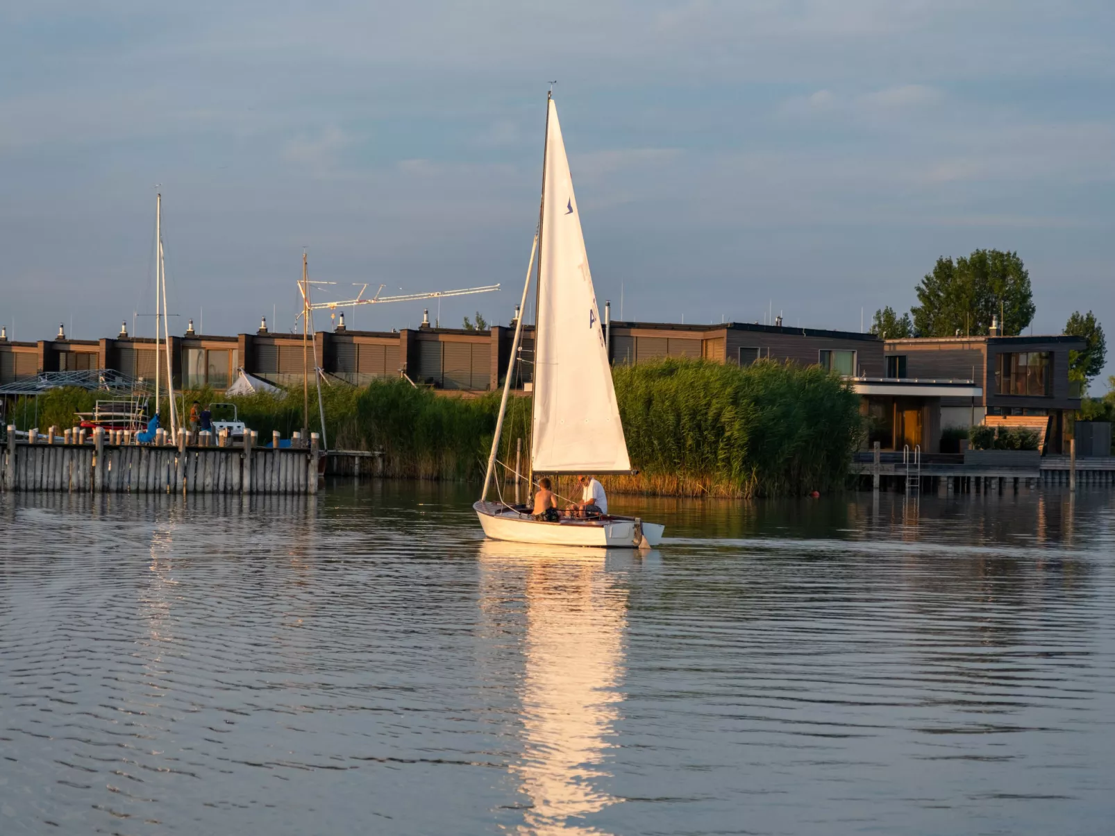 Relax Lodge am See-Buiten