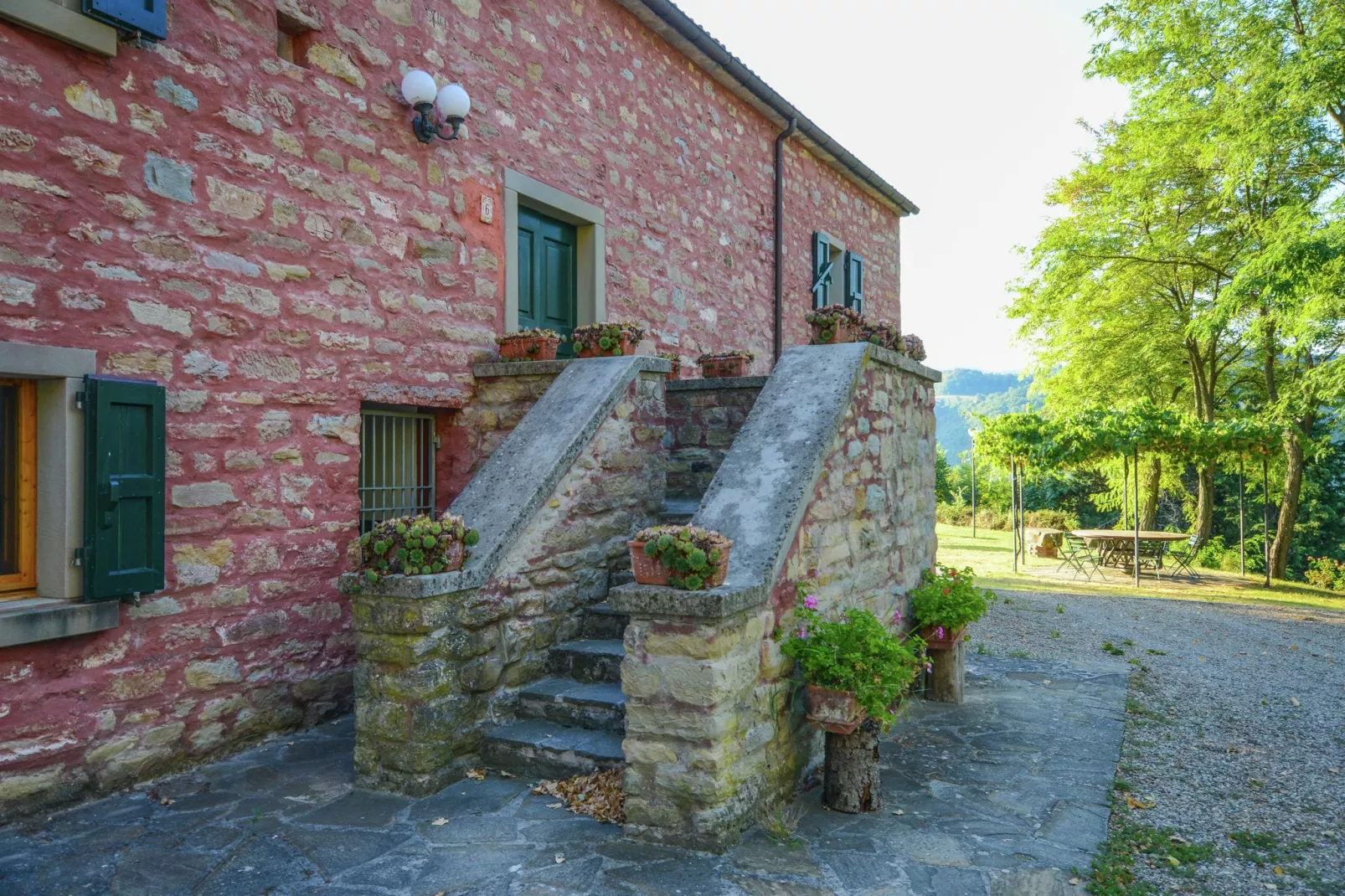 Villa-appartement met zwembad en panoramisch uitzicht over de Apennijnen-Hal-ontvangst