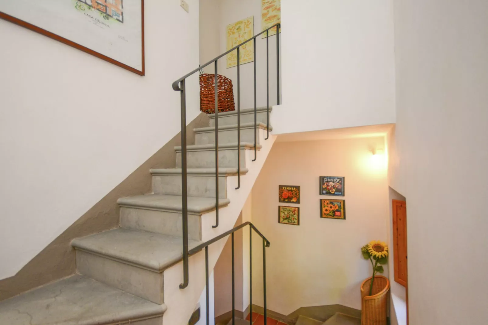 Villa-appartement met zwembad en panoramisch uitzicht over de Apennijnen-Overloop