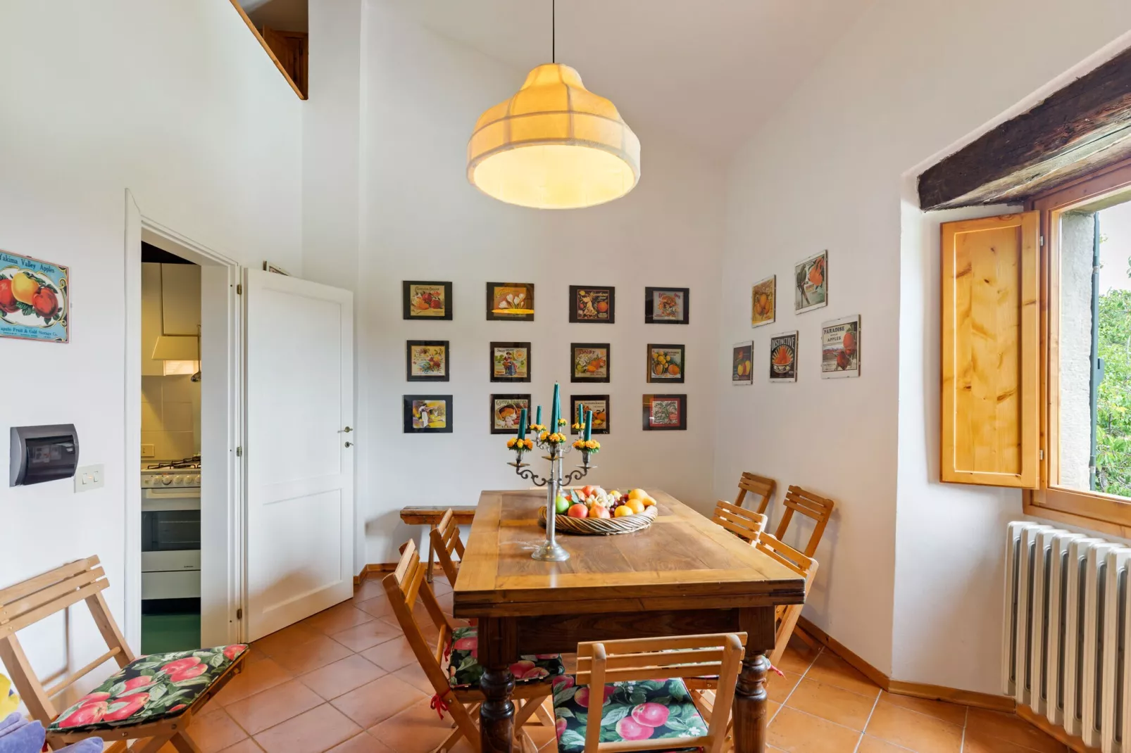 Prachtige villa in Toscane met een adembenemend uitzicht-Eetkamer
