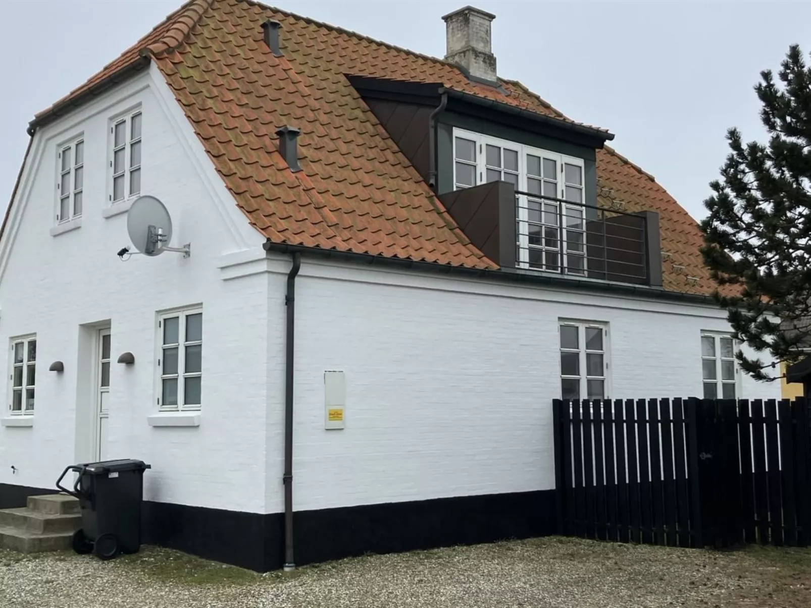 "Birtir" - 200m from the sea-Buiten
