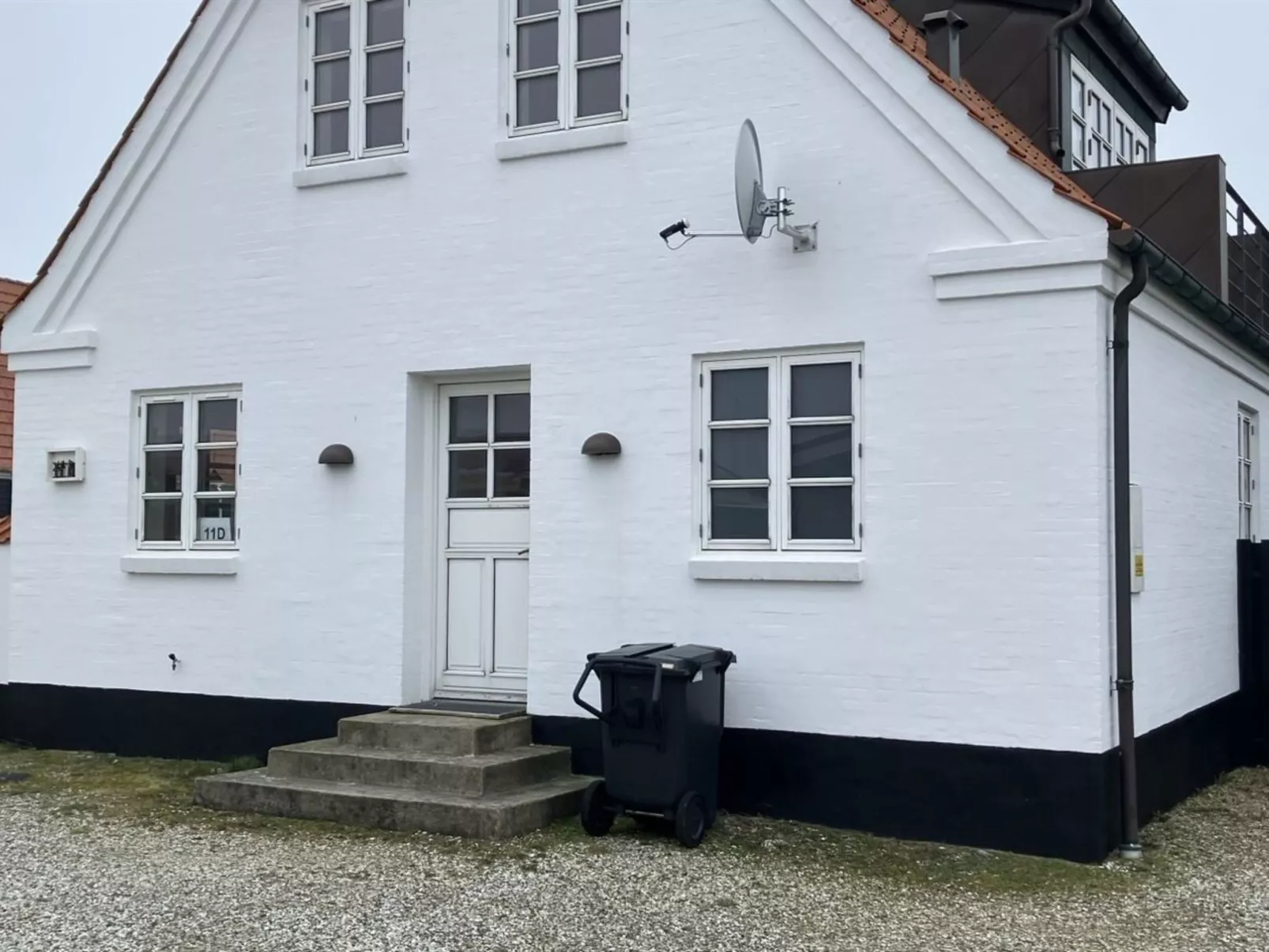 "Birtir" - 200m from the sea-Buiten