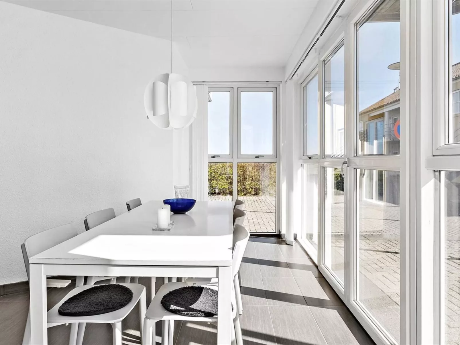 "Viljo" - 100m from the sea-Binnen