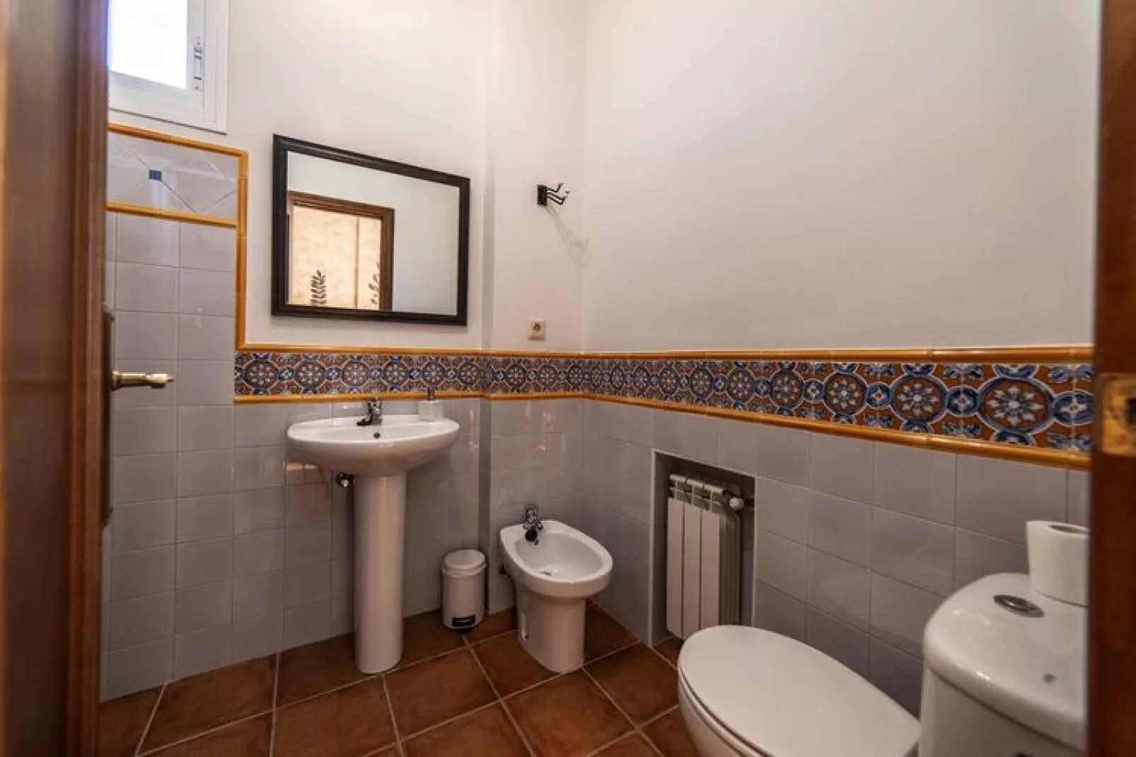 FH in las-Jaras - CT 140 CO 4 PAX-Badkamer