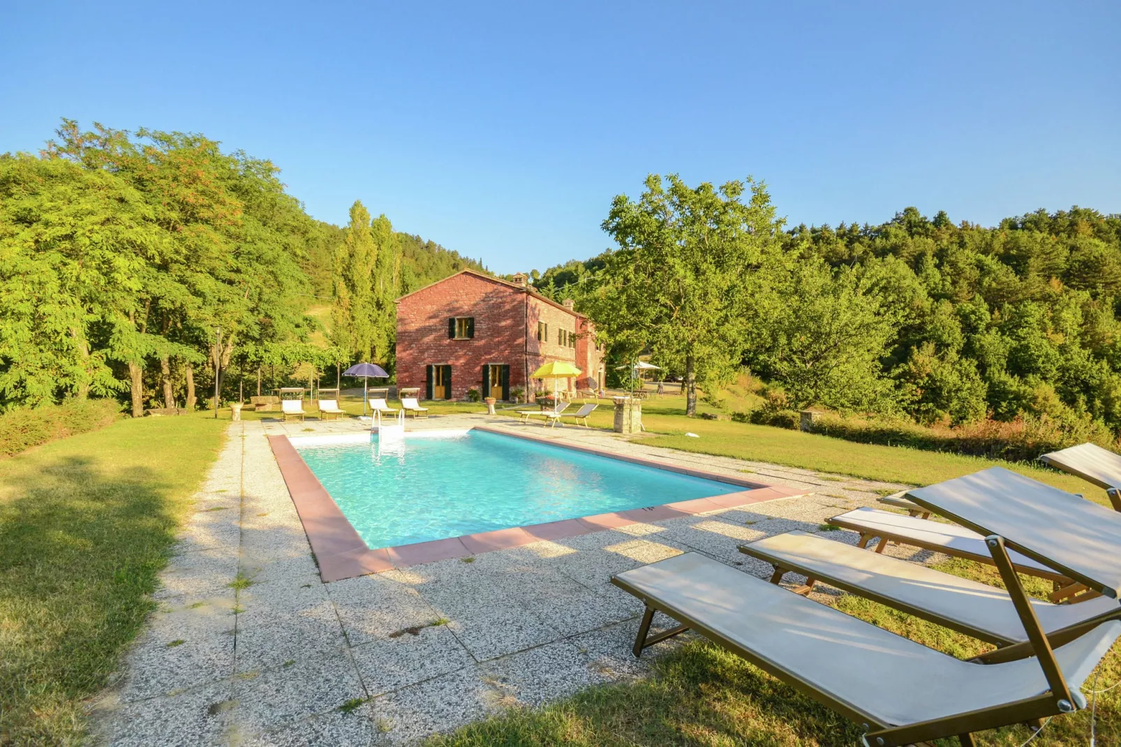 Landelijke villa in Emilia-Romagna met adembenemend uitzicht-Zwembad
