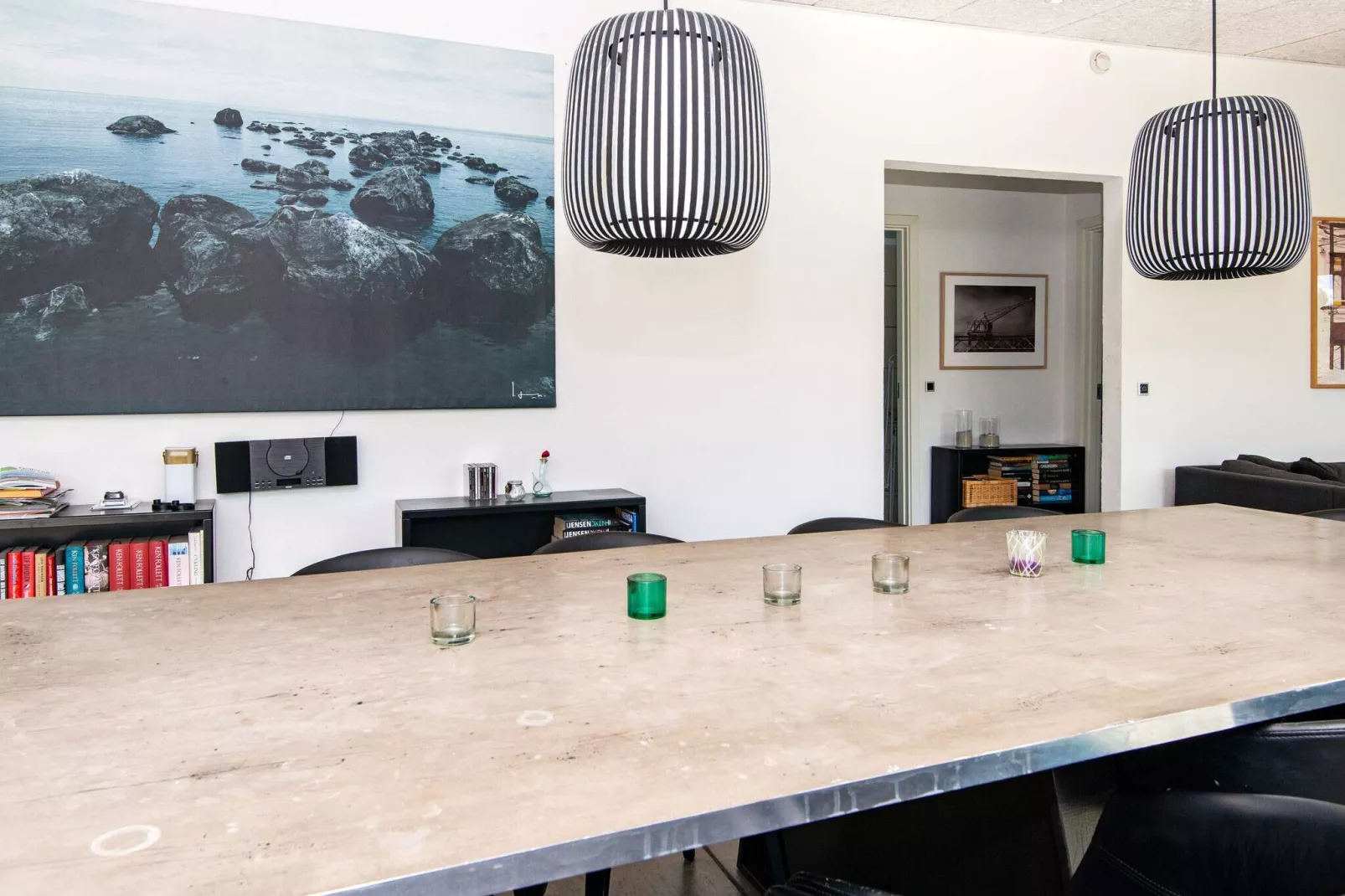 Luxe Lakeside Retreat met Spa-By Traum-Binnen