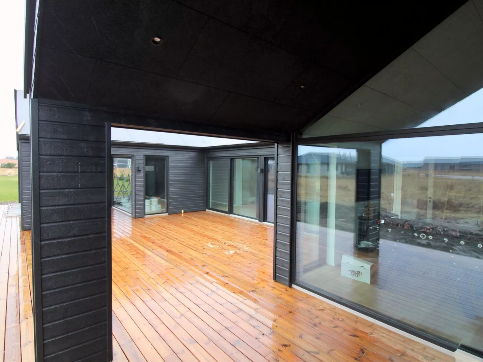 "Analine" - 950m from the sea-Buiten