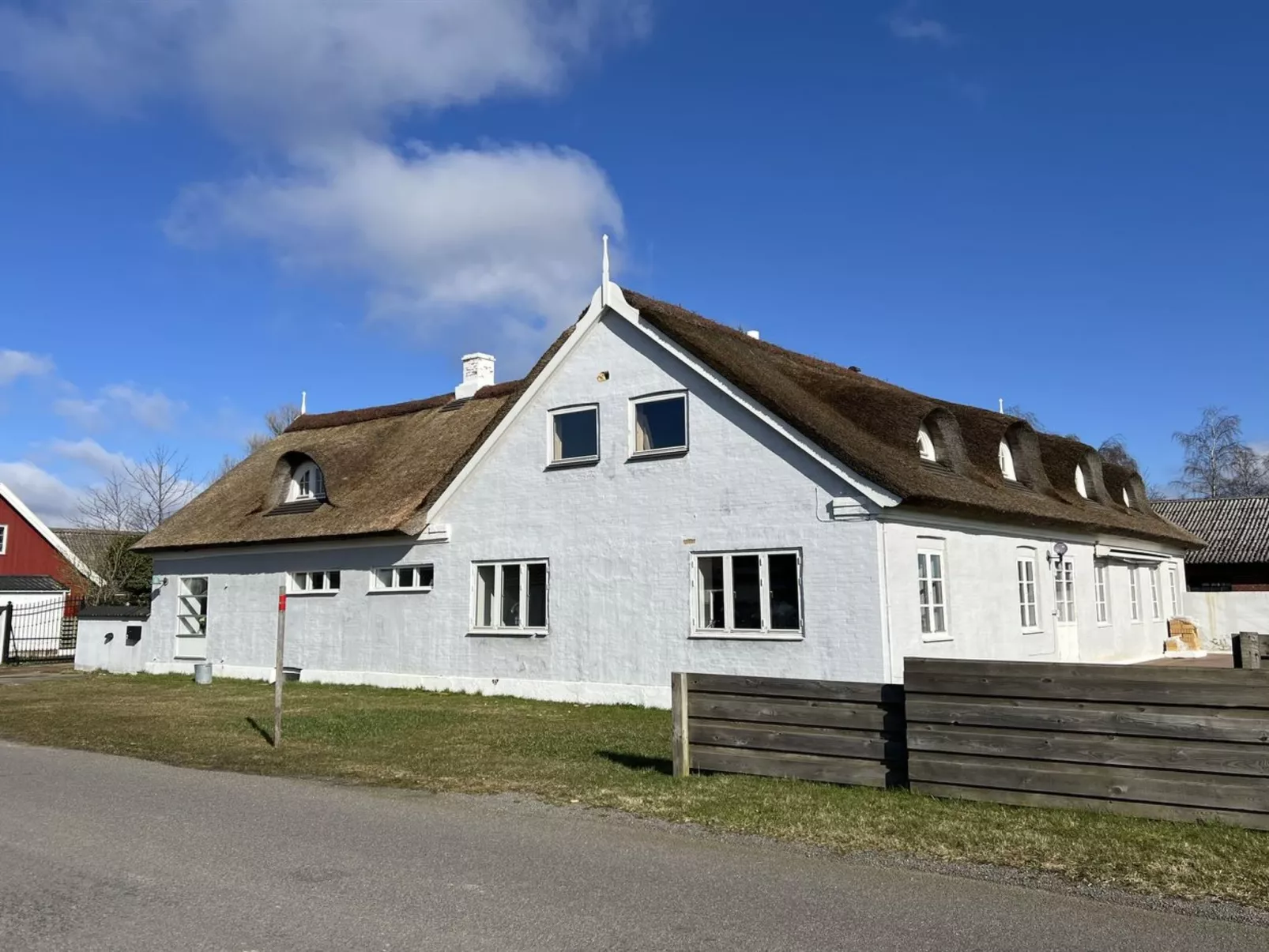 "Fridgerd" - 4.8km from the sea-Buiten