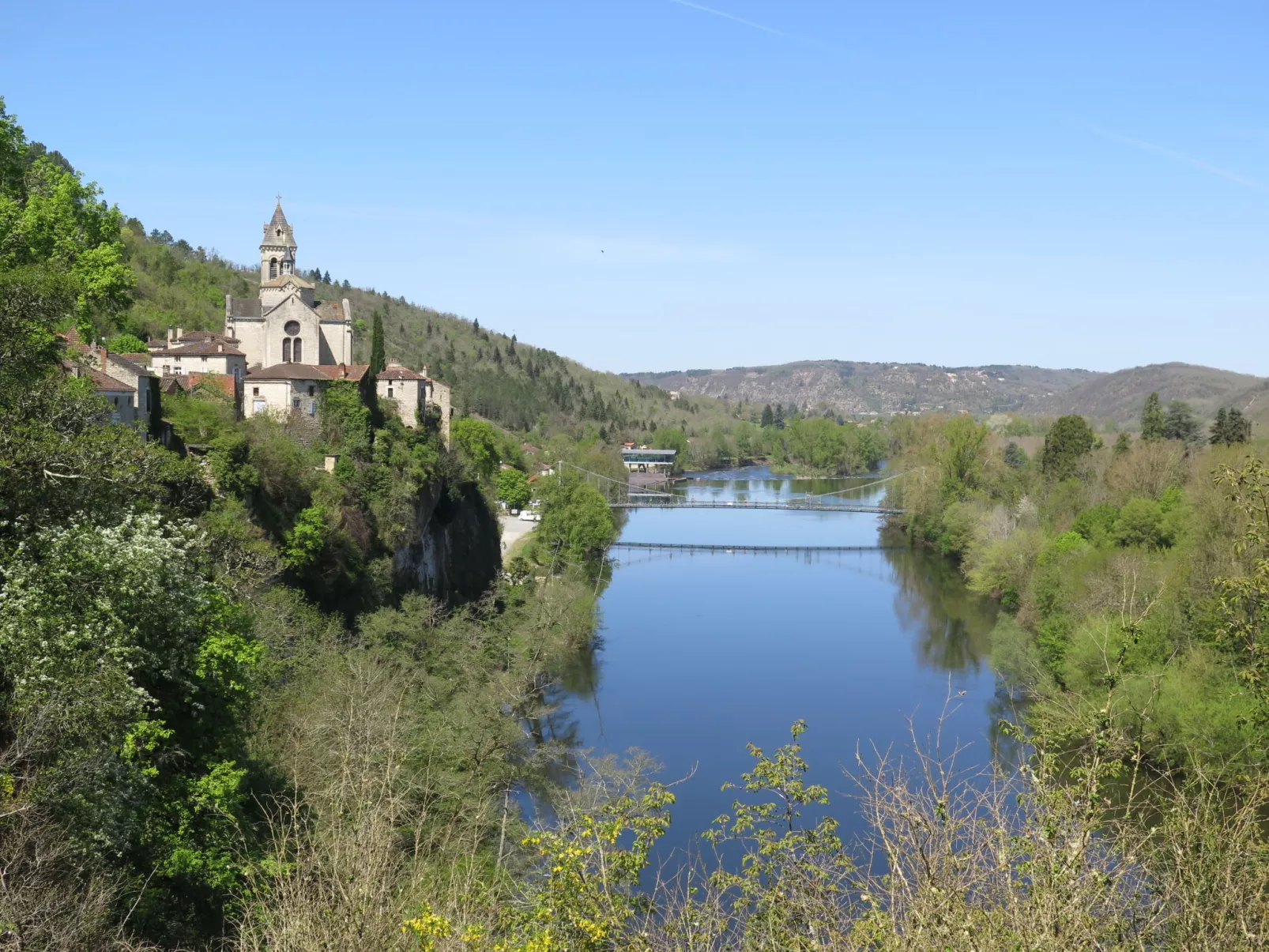 Le Champ du Lac-Buiten