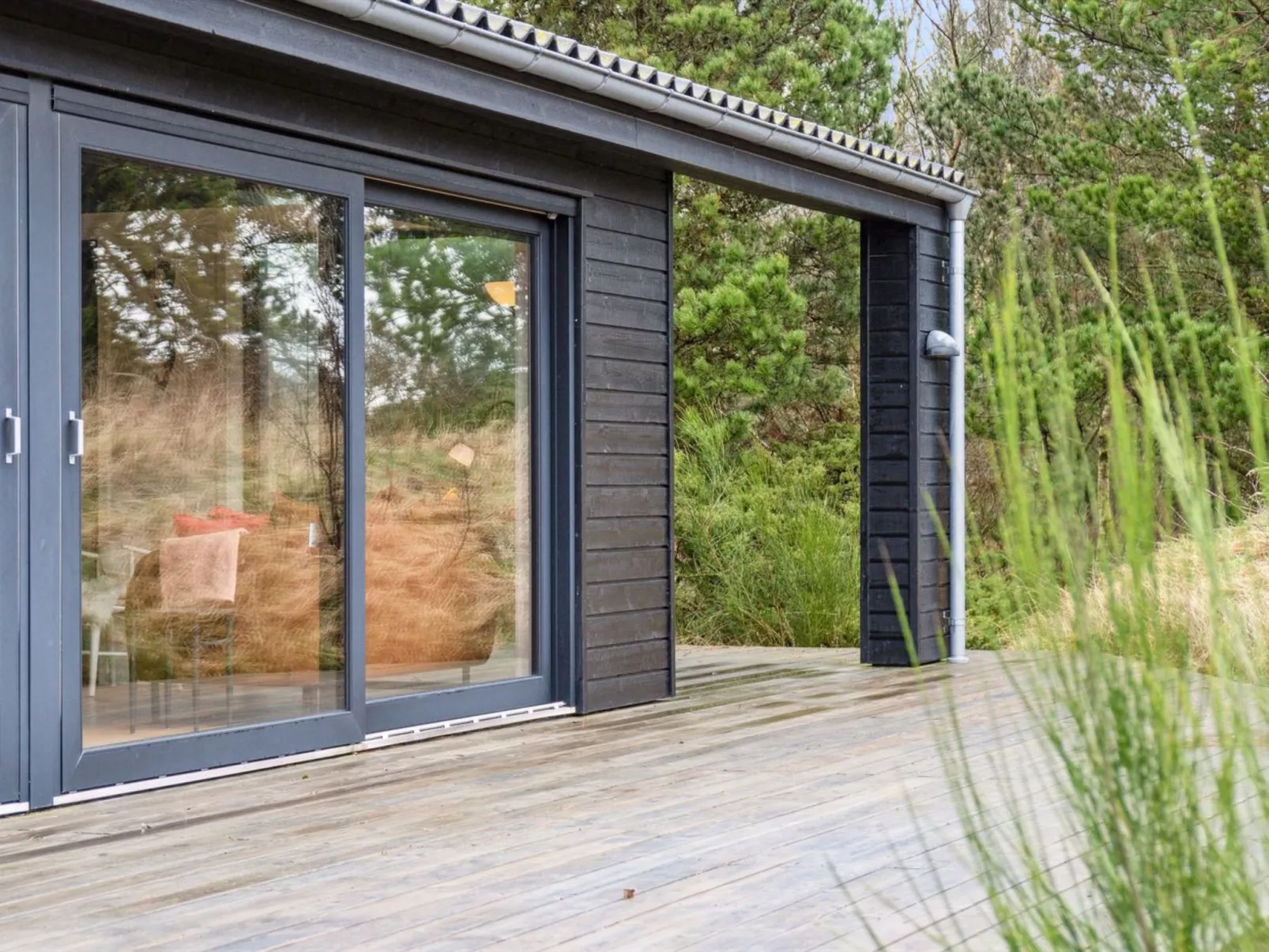 "Einette" - 100m from the sea-Buiten