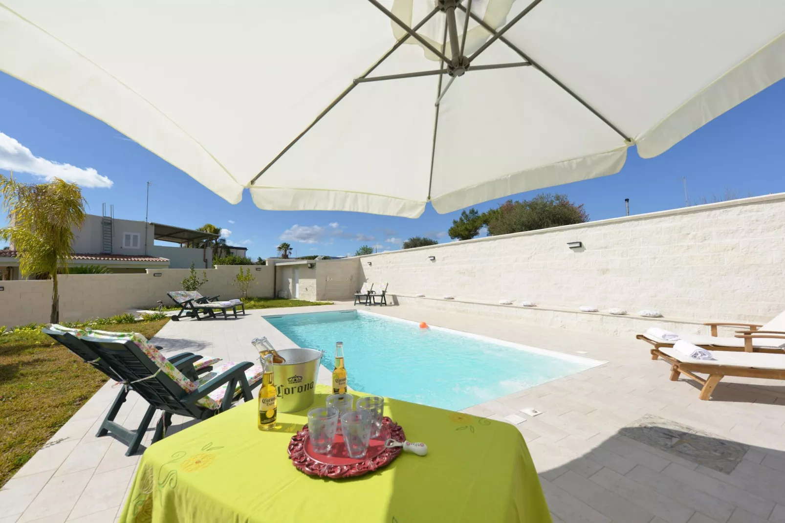 Villa Principe Flo mit Privatpool-Zwembad