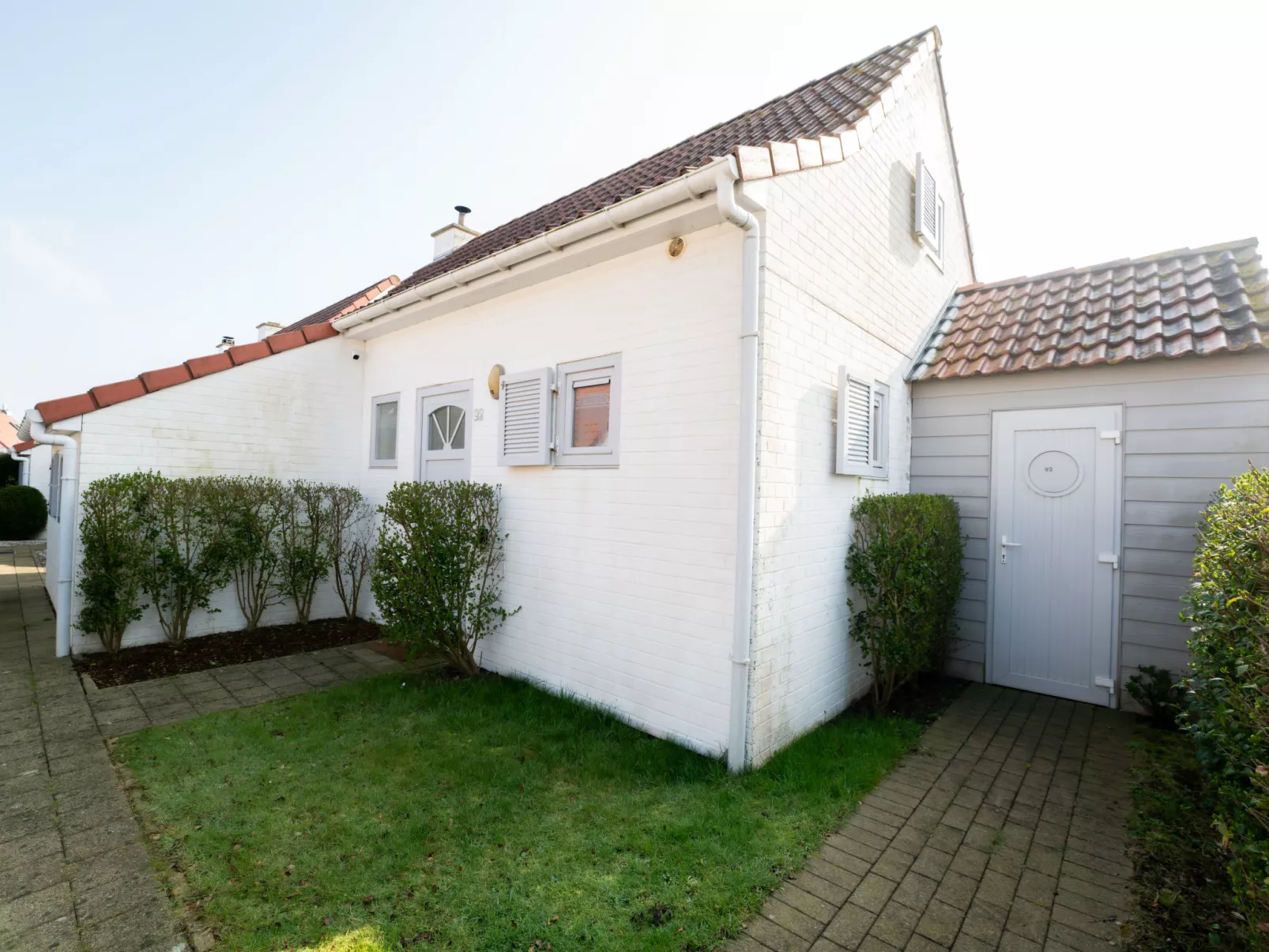 Vissershuis 92 with parking-Buiten