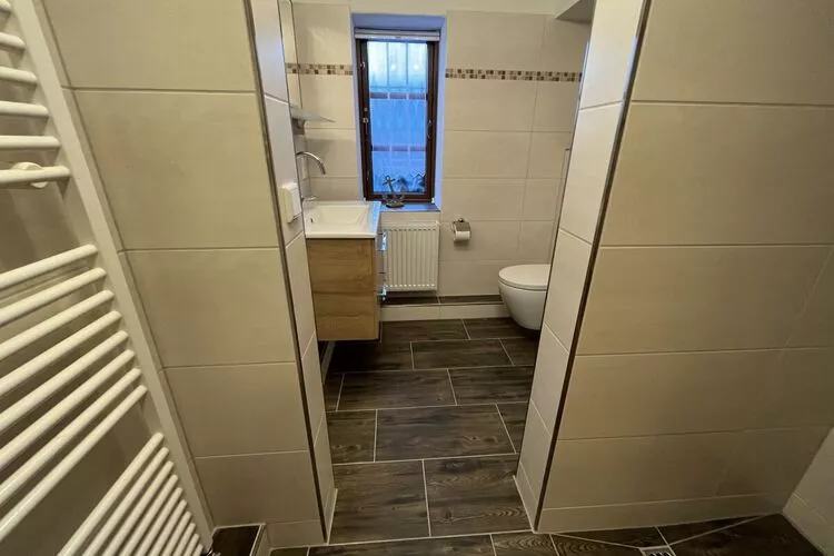 426880-Badkamer