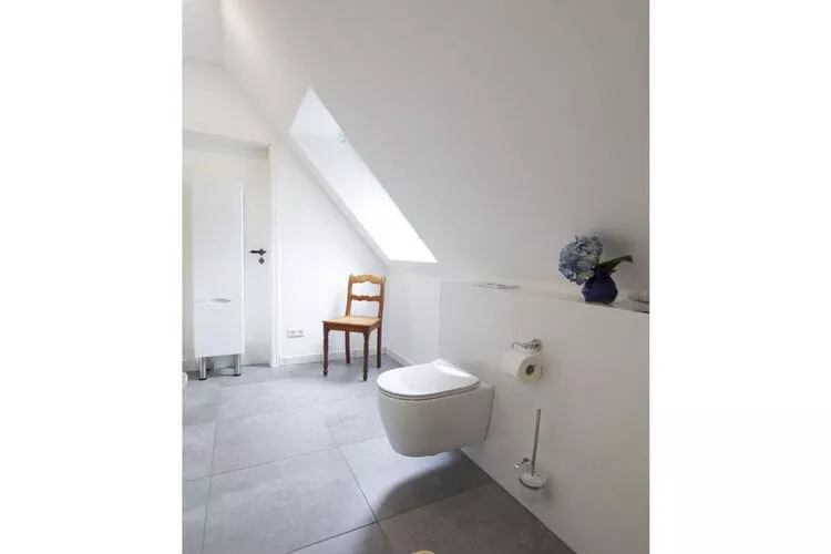 394431-Badkamer