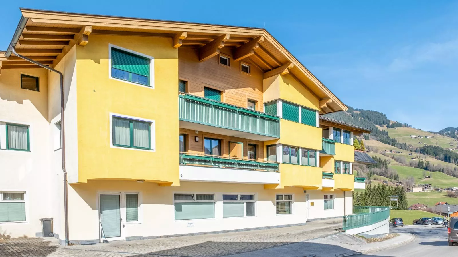 Apartment Emma - TOP 1-Buitenkant zomer
