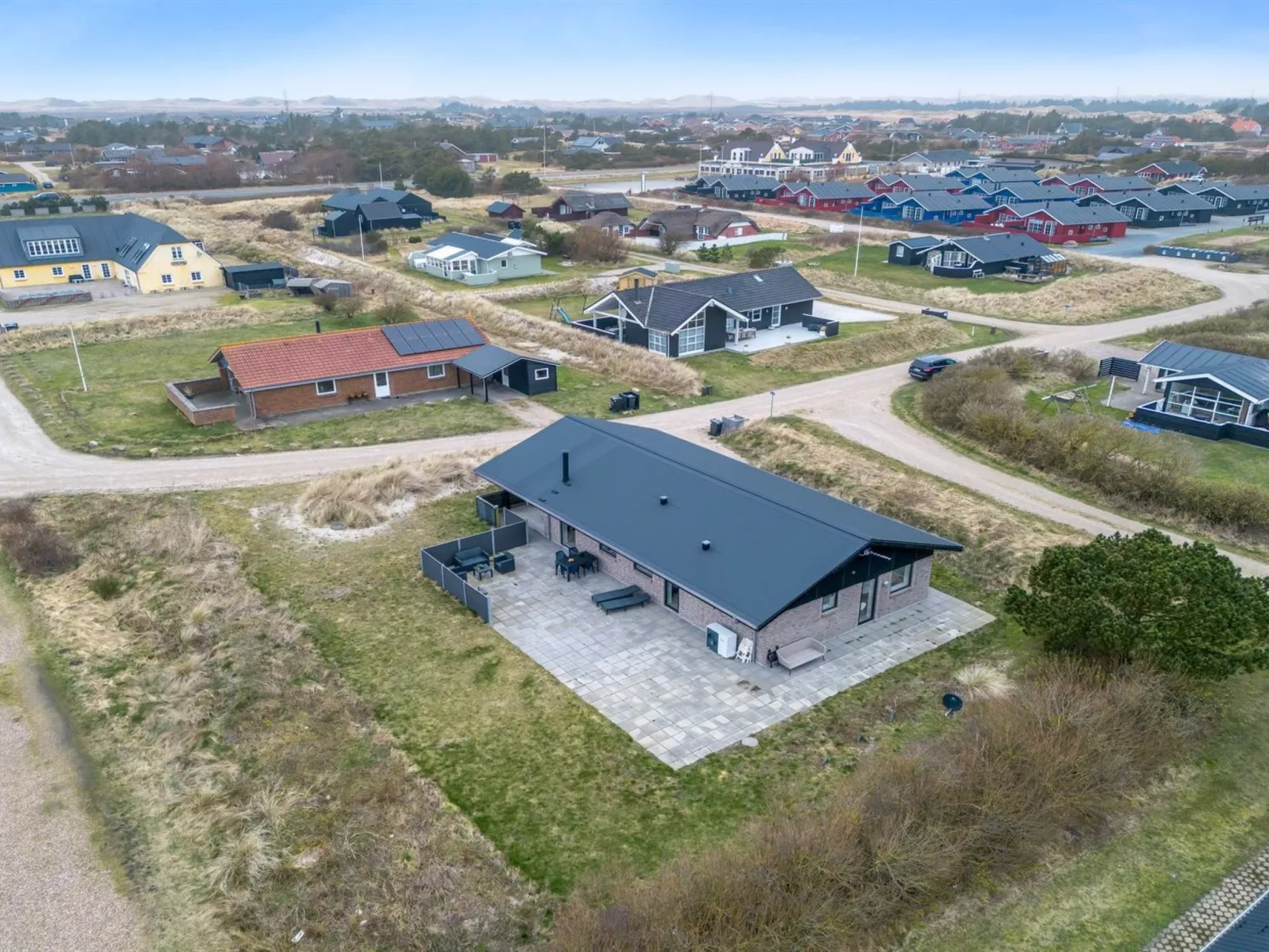 "Dorrit" - 1.2km from the sea-Buiten