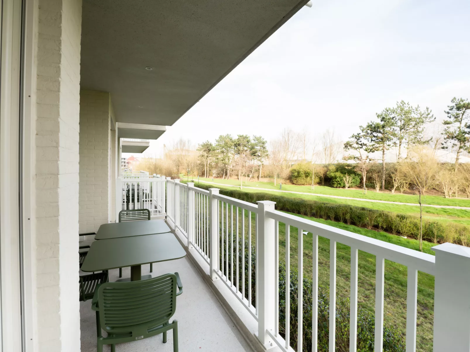 Whispering Waves with parking & terrace-Buiten