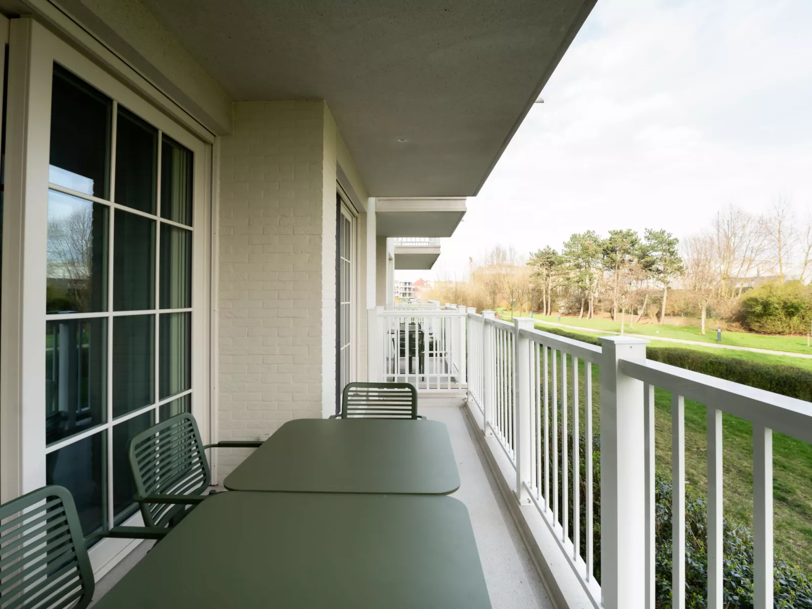 Whispering Waves with parking & terrace-Buiten