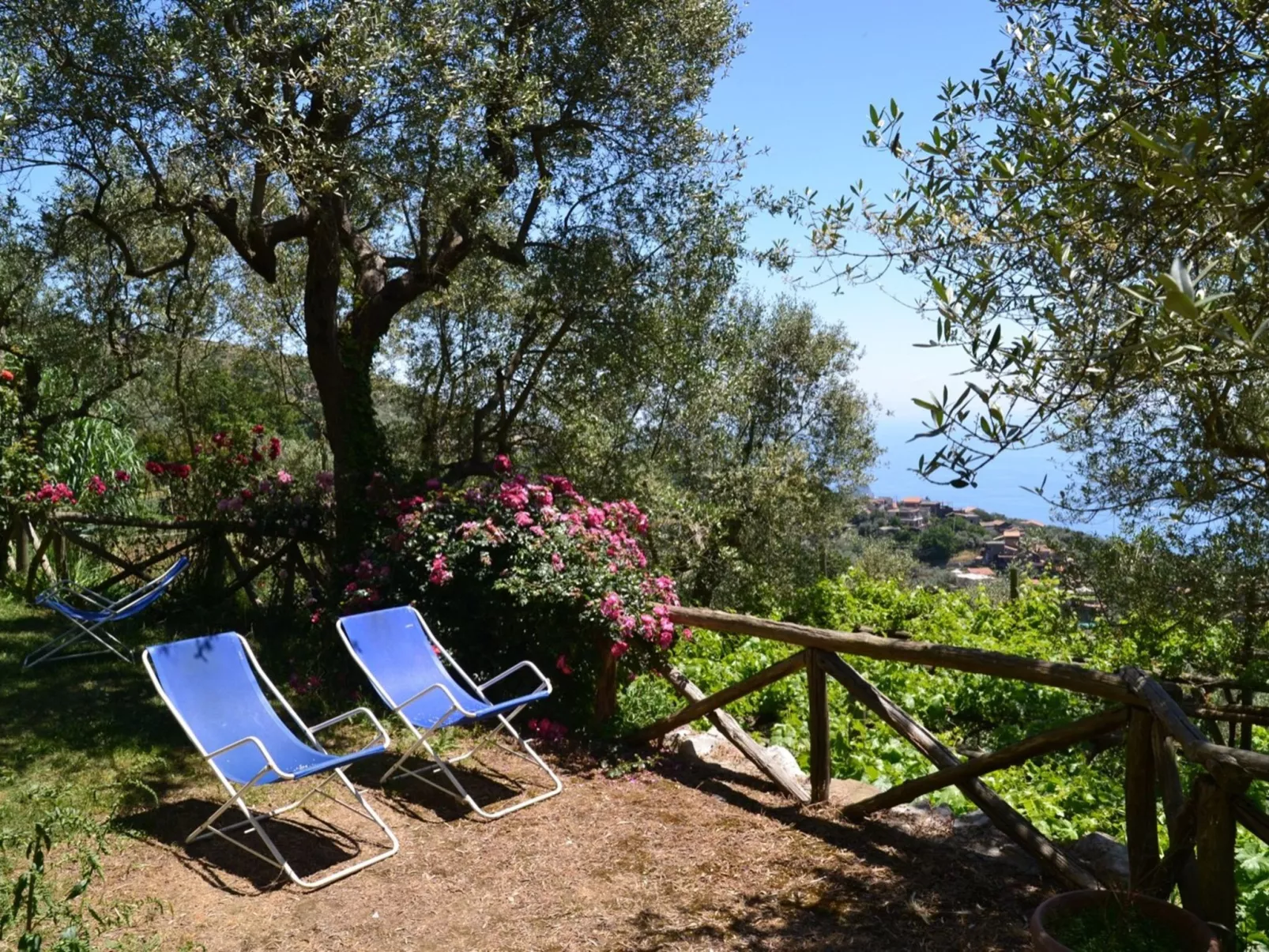 Punta Licosa-Buiten