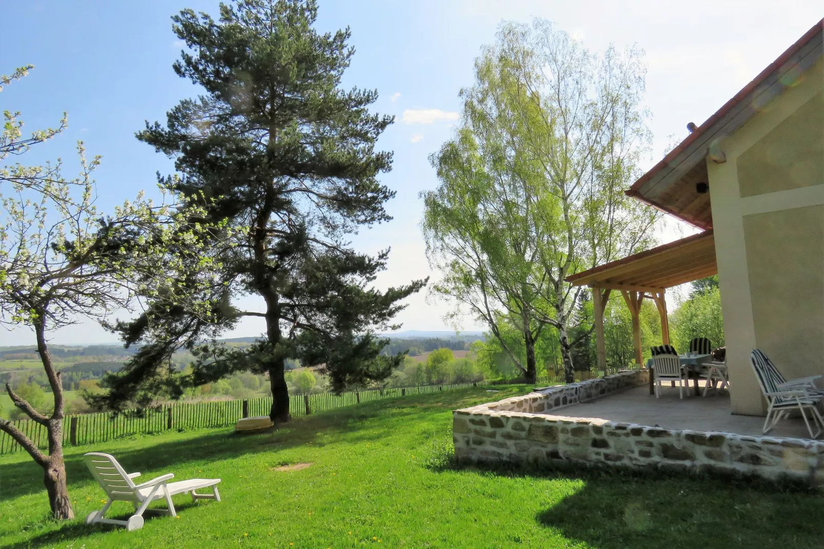 Borovice-Terrasbalkon