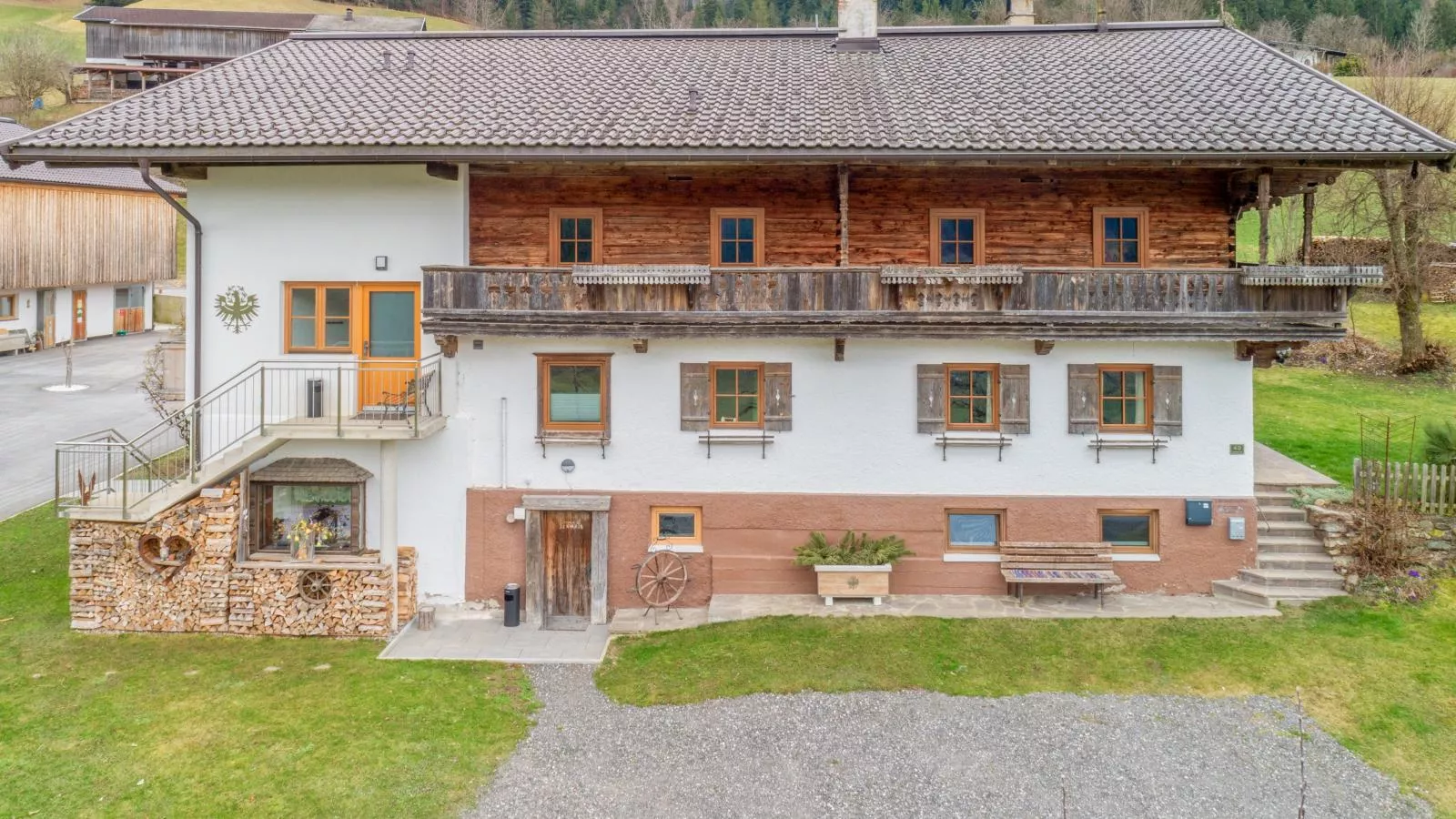 Litzlhof Kraftplatzl-Buitenkant zomer