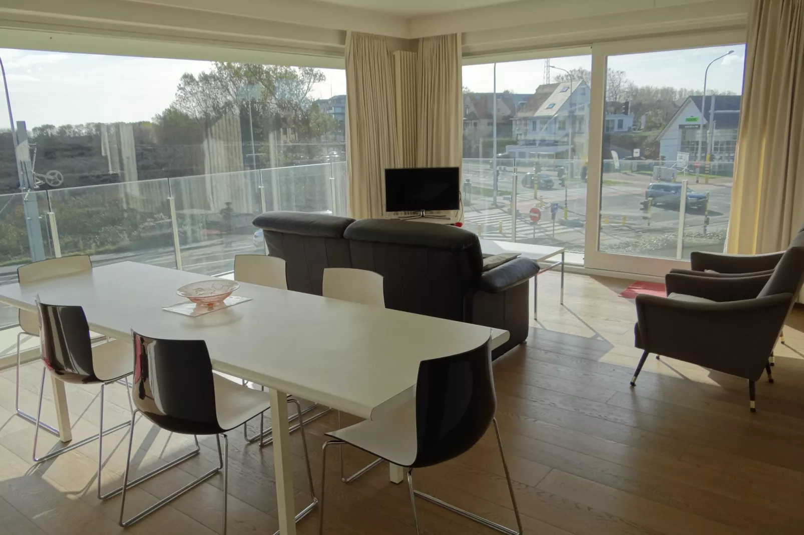 NEREIDEN A 176/0204GAR-Eetkamer
