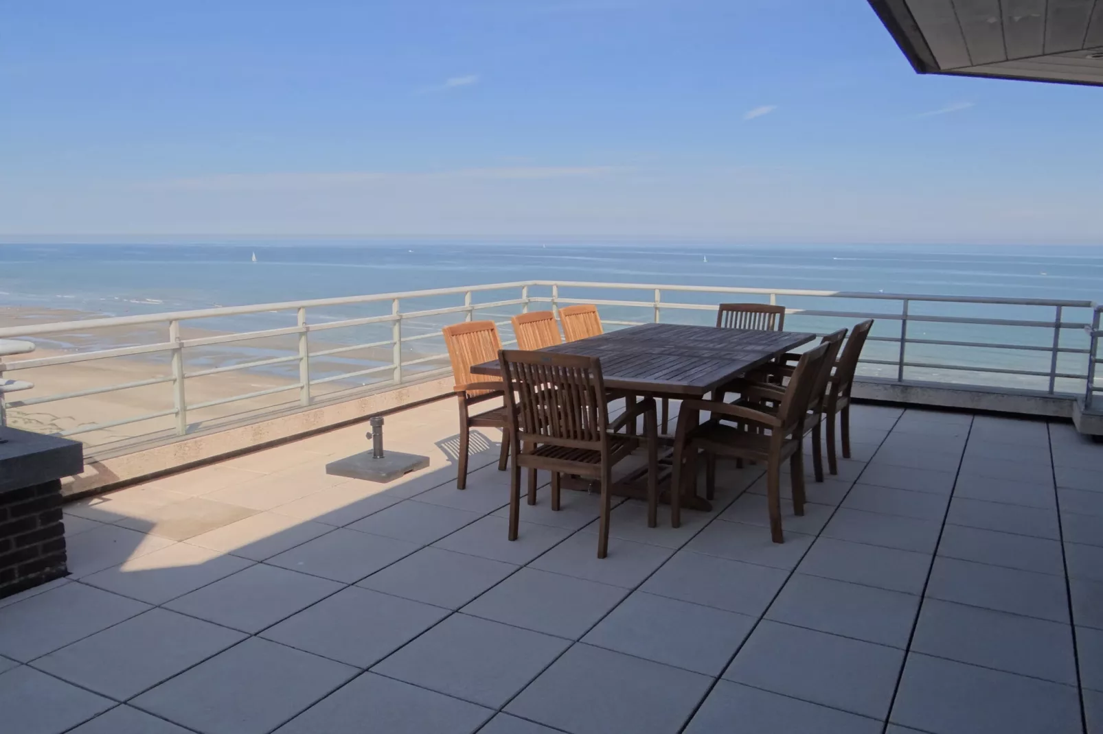 SCORPIO BI 1402GAR-Terrasbalkon