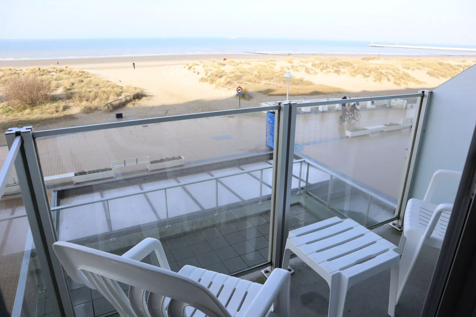 GOUNOD 201-Terrasbalkon